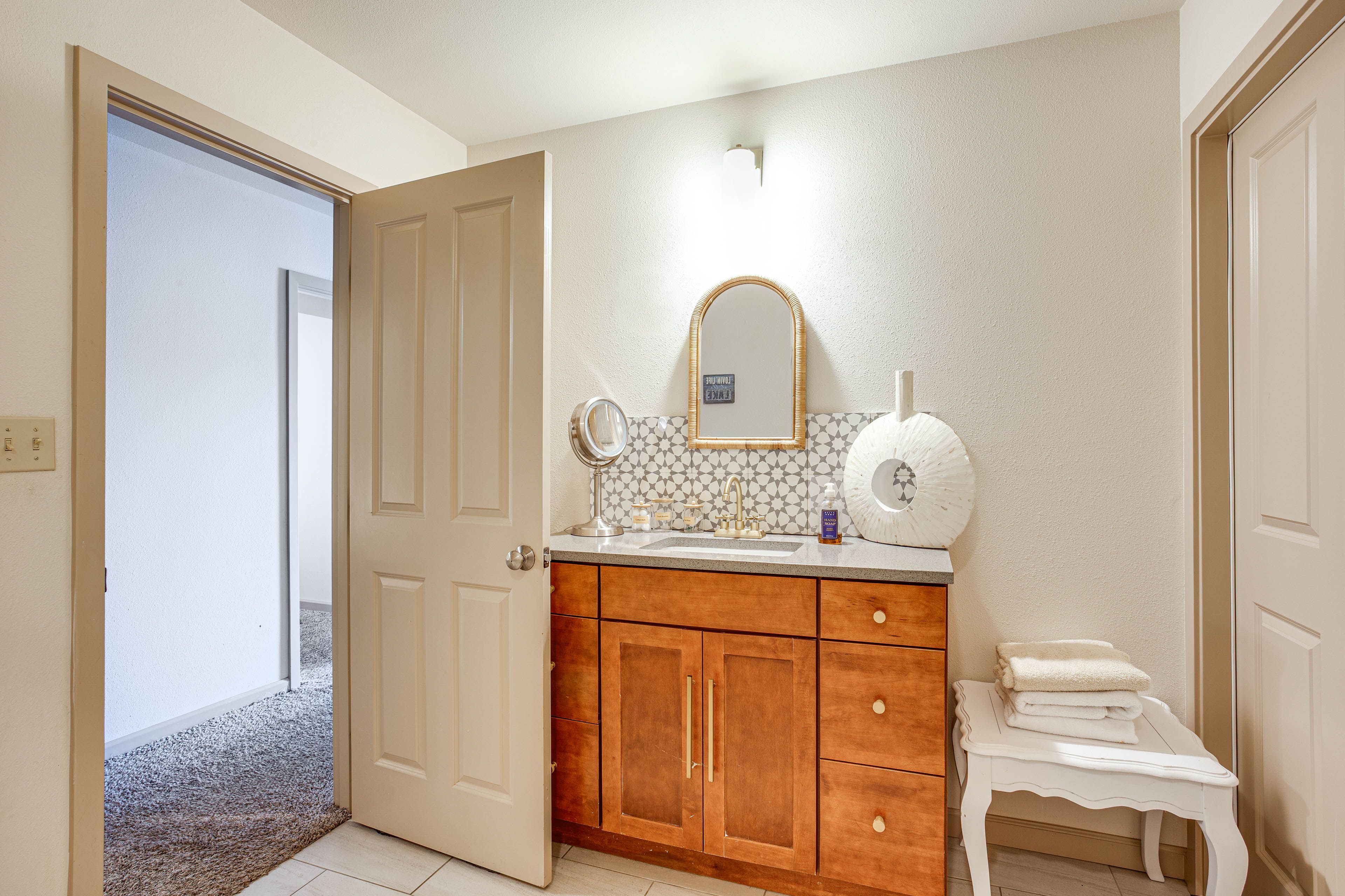 Full Bathroom | Lower Level