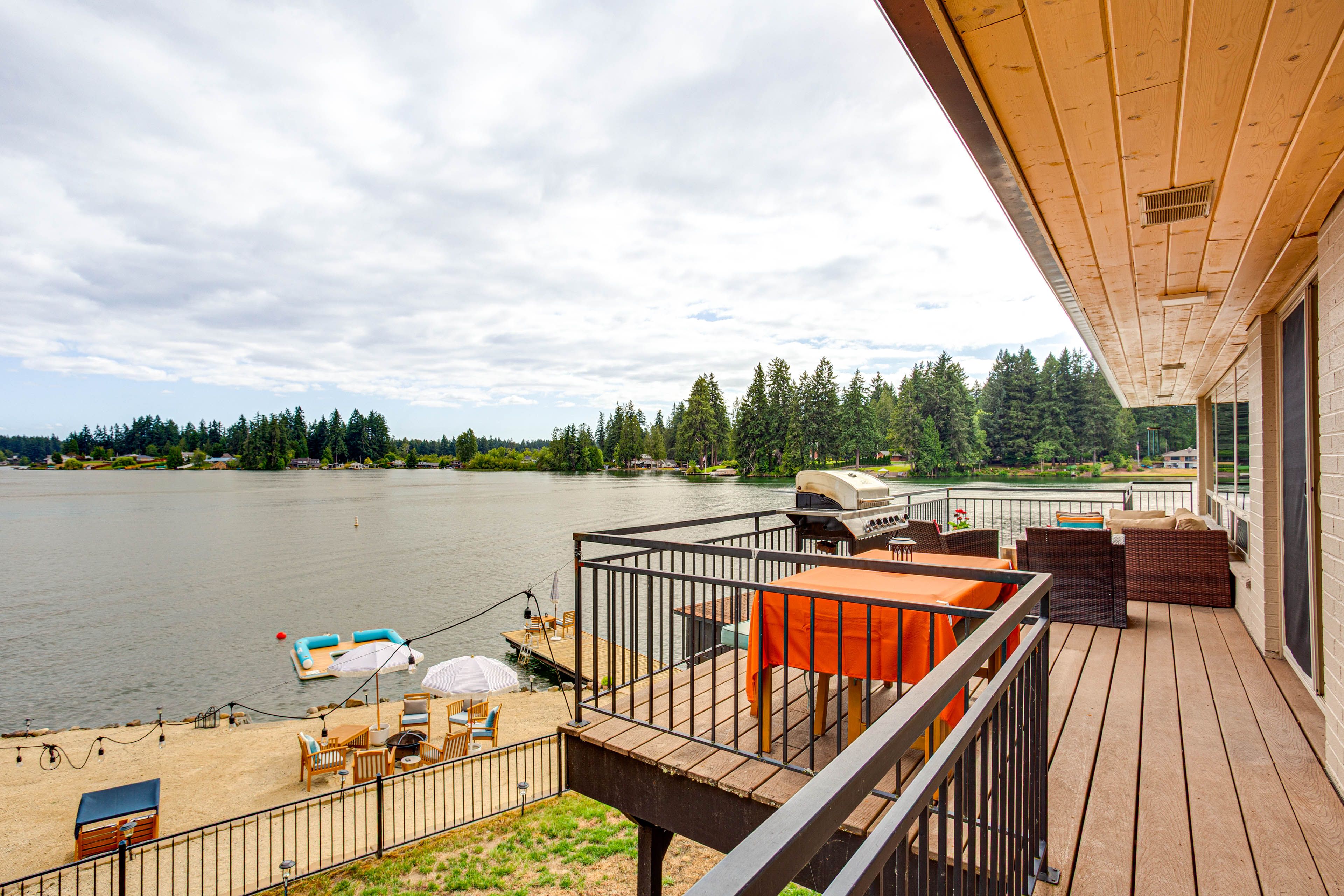 Deck | Main Level | Gas Grill