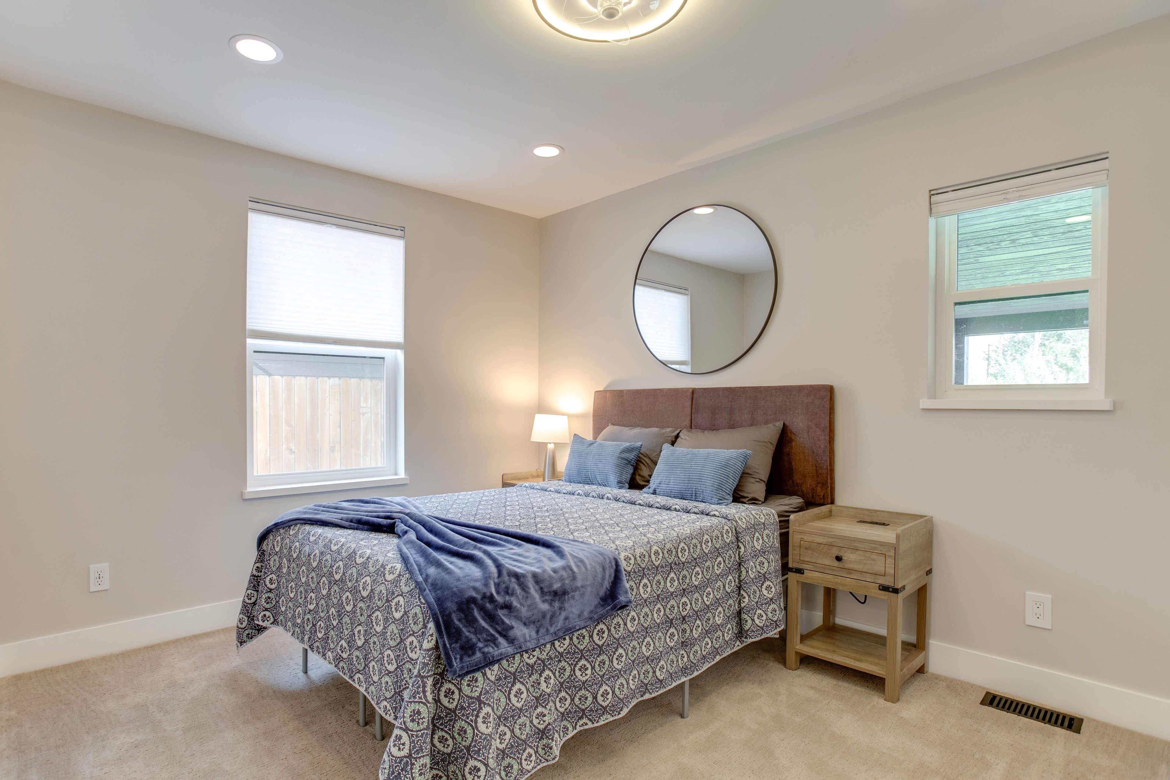 Bedroom 2 | Queen Bed | 1st Floor