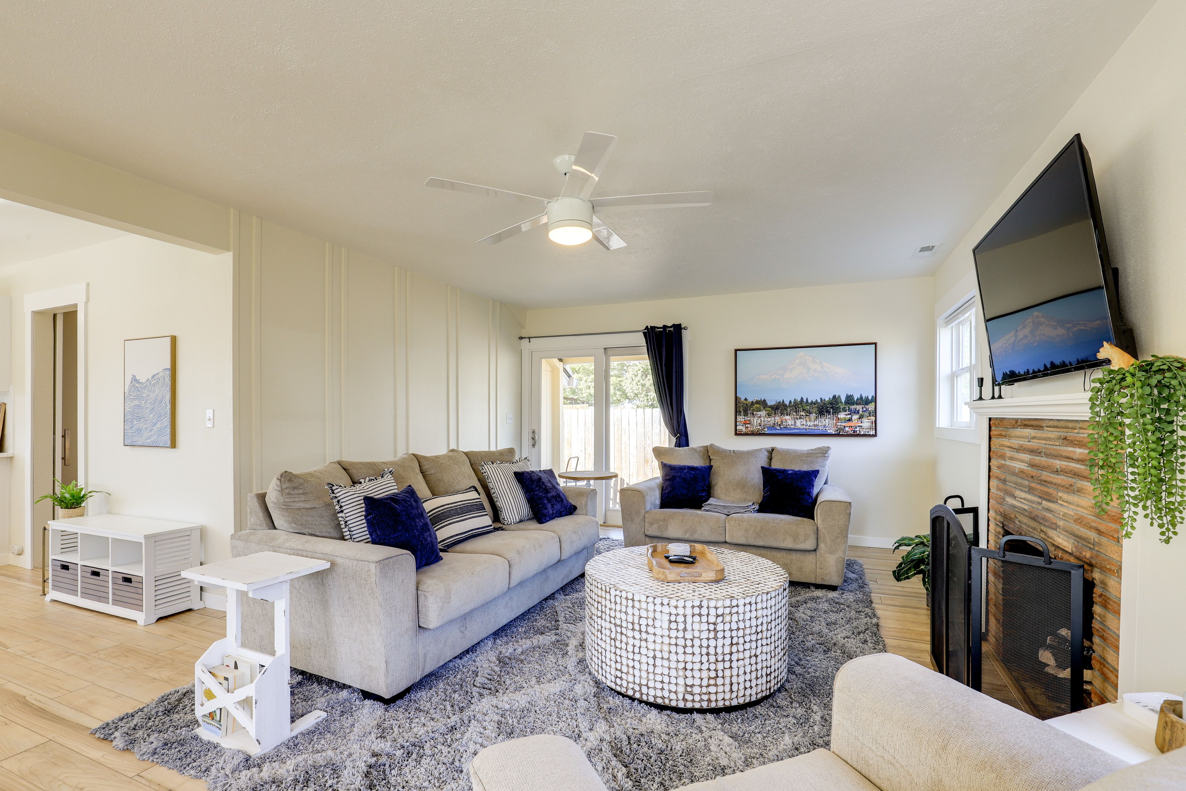 Living Room | Main Floor