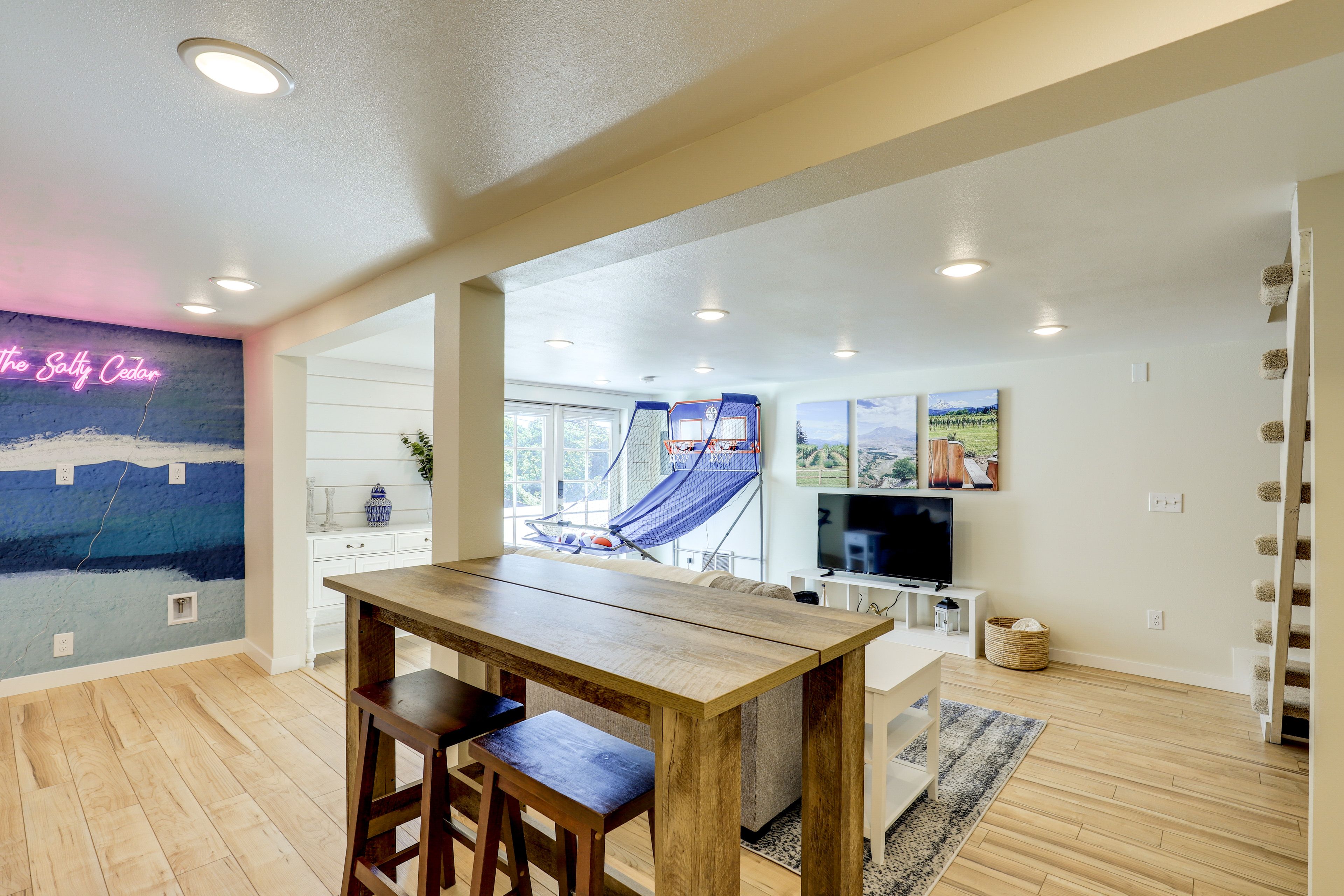 Game Room | Smart TV | Lower Floor