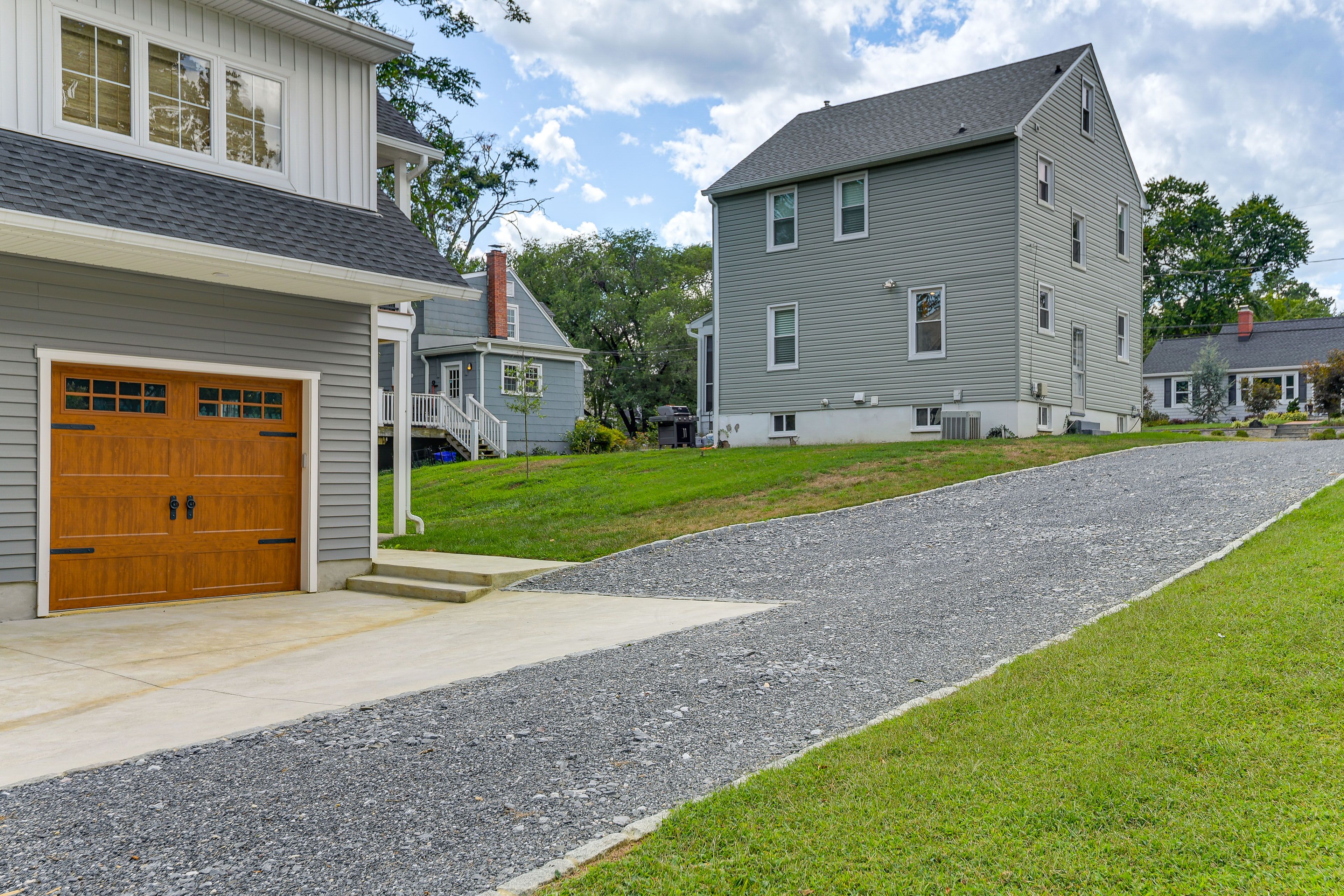 Parking | Driveway (2 Vehicles)