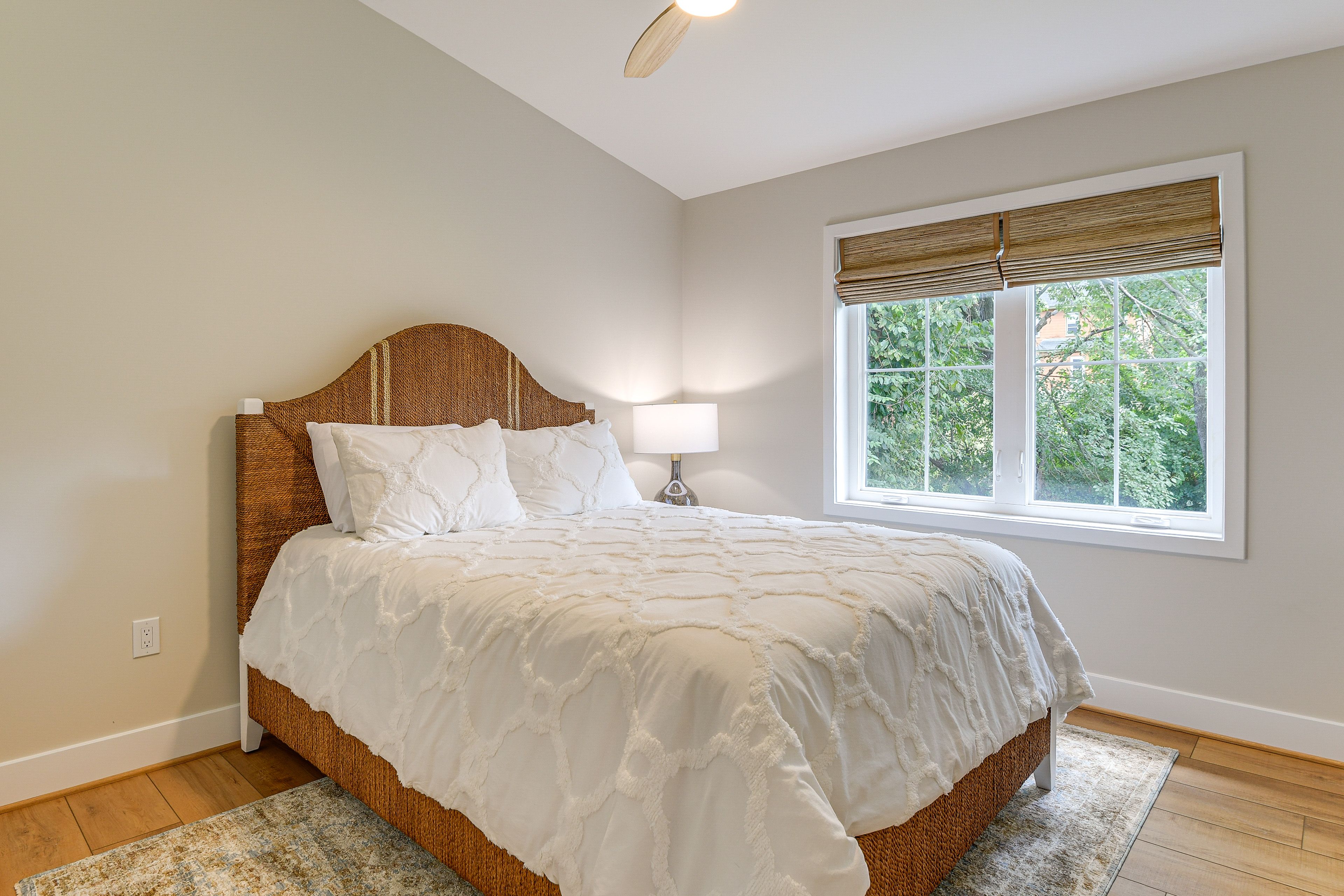 Bedroom 2 | Queen Bed