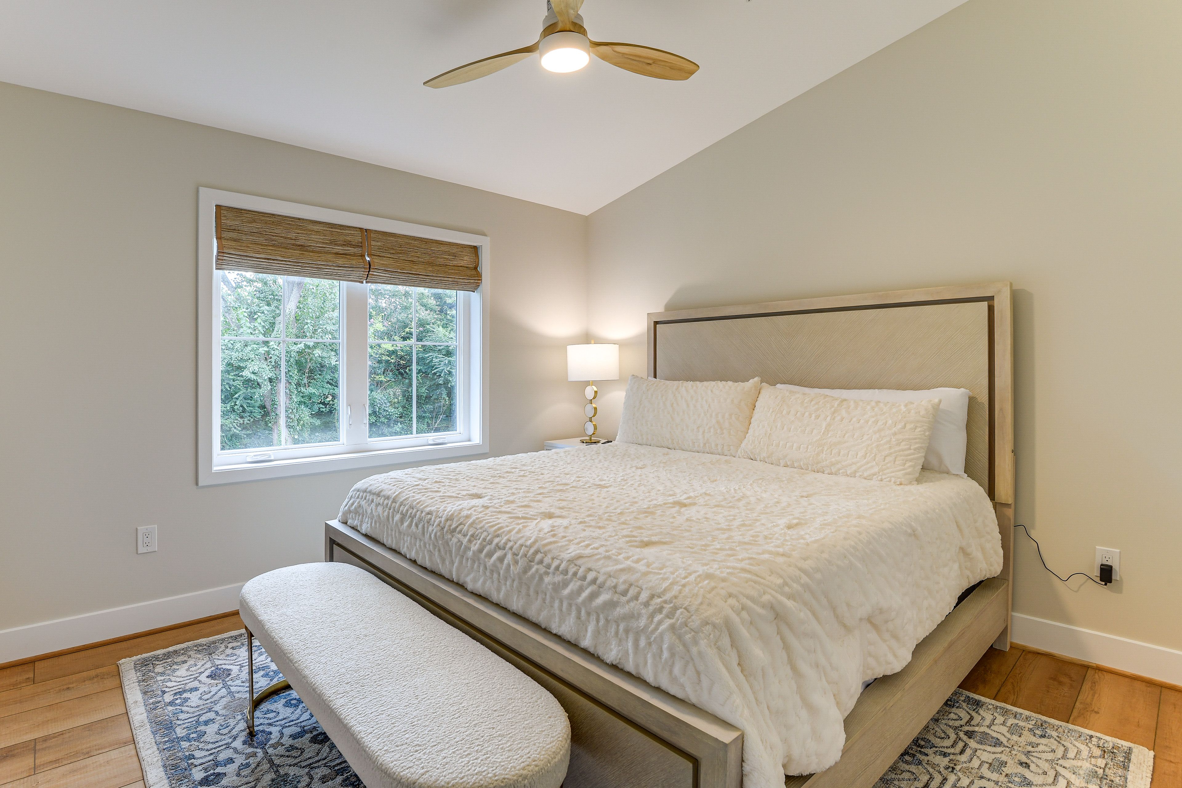 Bedroom 1 | King Bed