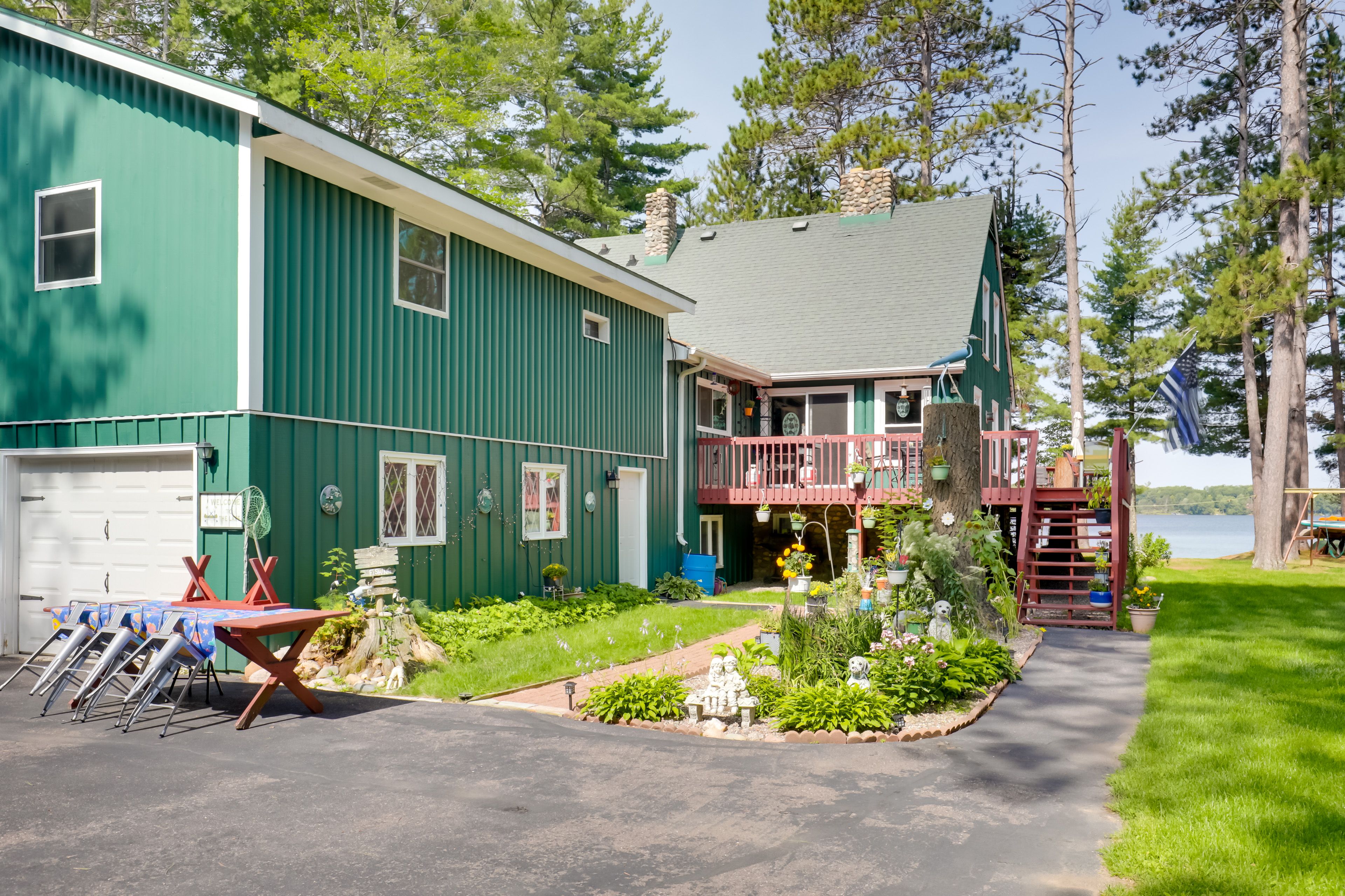 House Exterior | Picnic Table