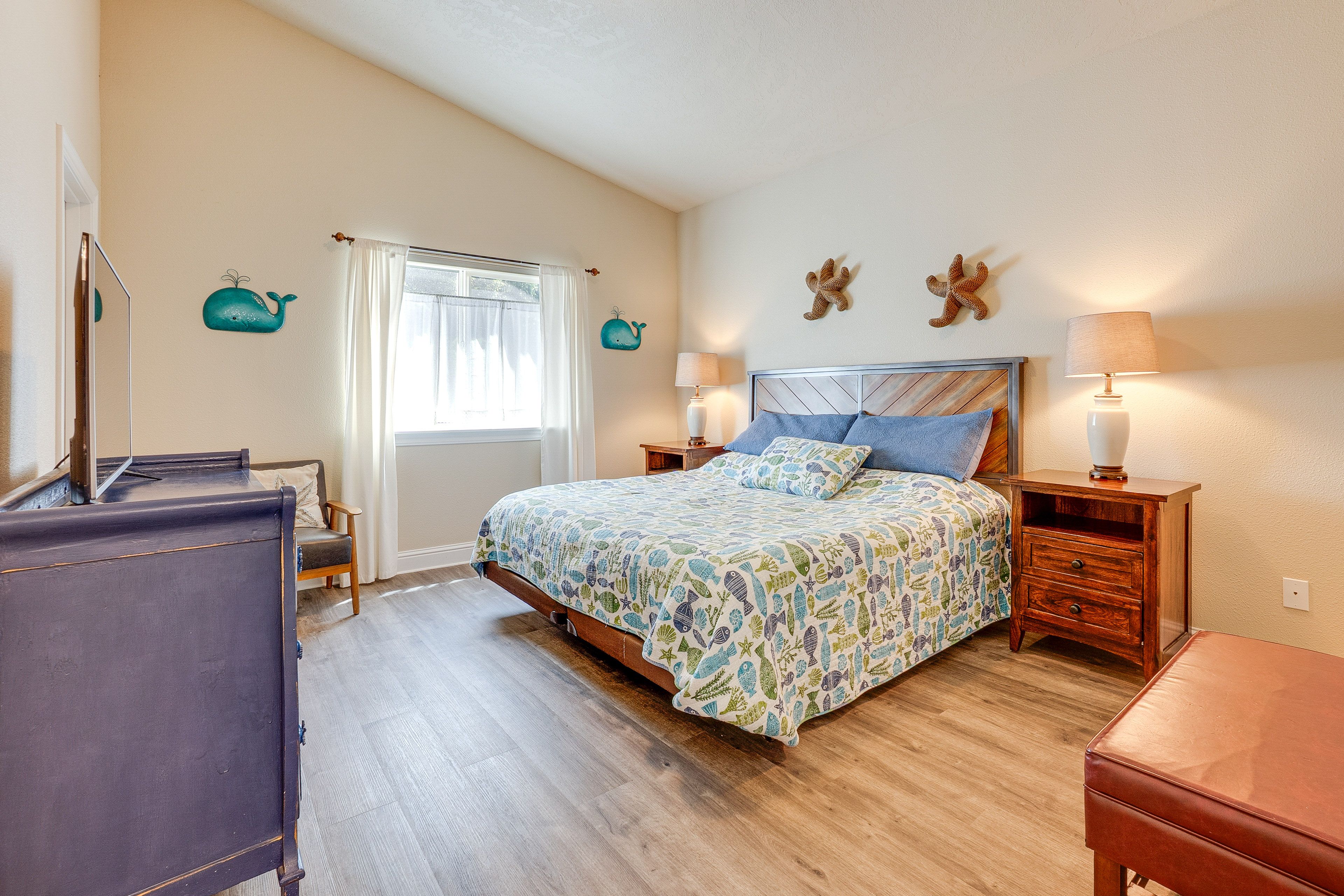 Bedroom 1 | 2nd Floor | Queen Bed | Linens Provided