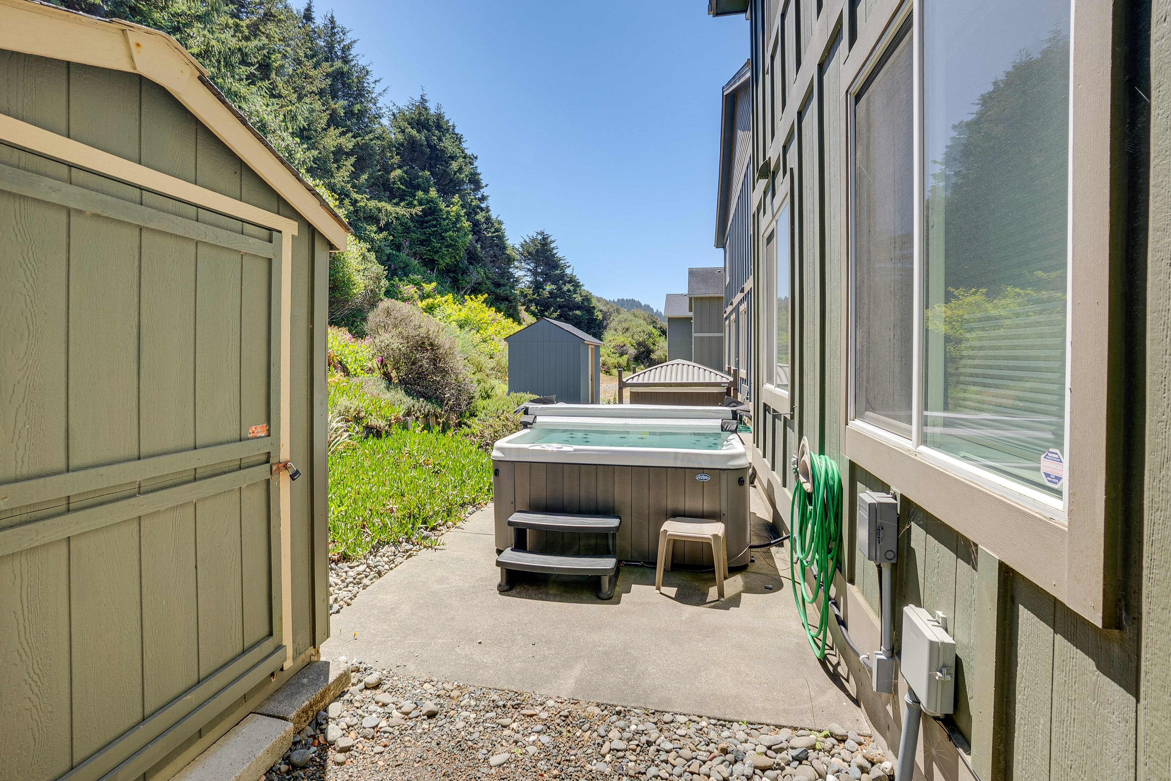 Private Hot Tub | Self Check-In