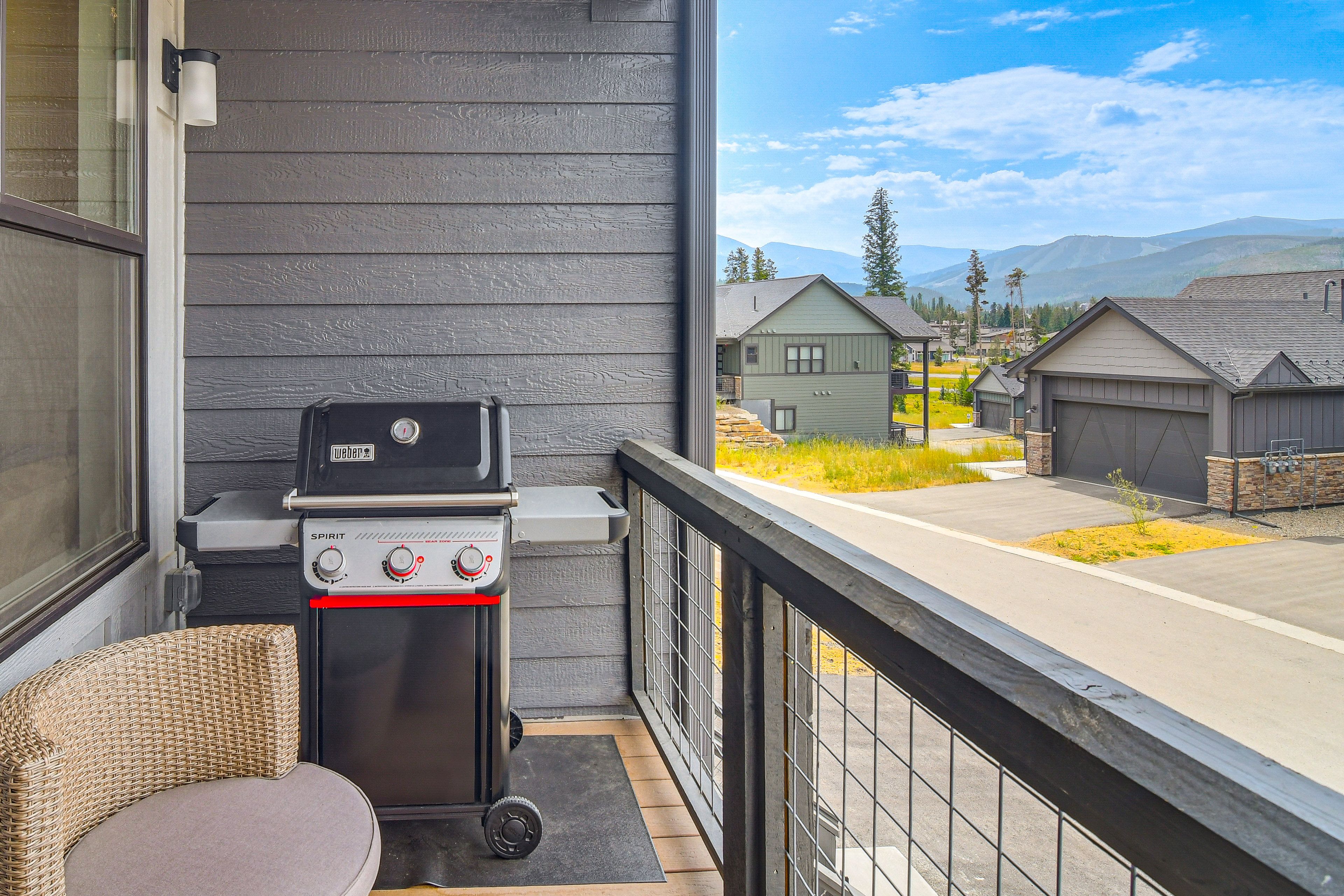 Balcony | Gas Grill | Mountain Views