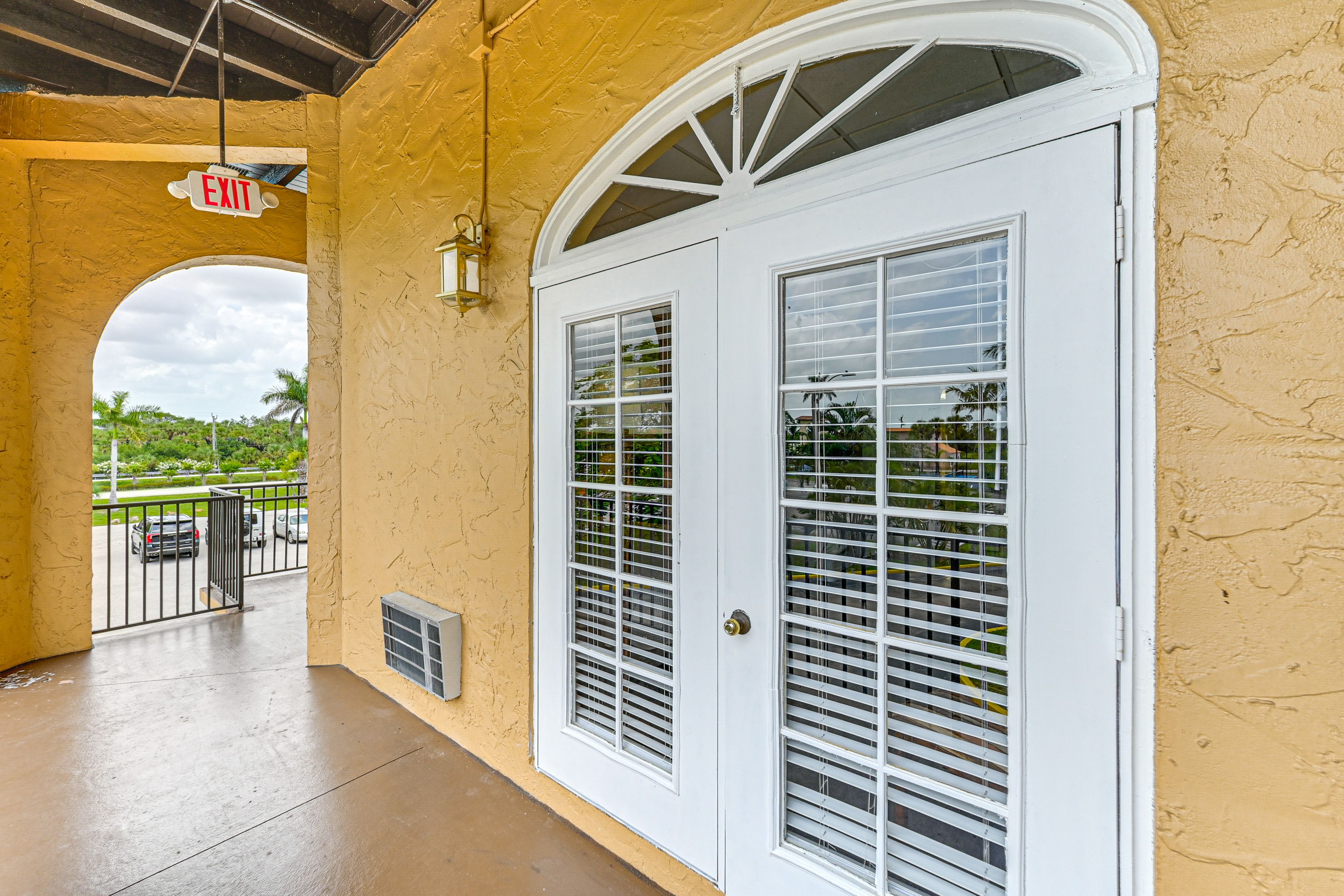 Shared Balcony Space