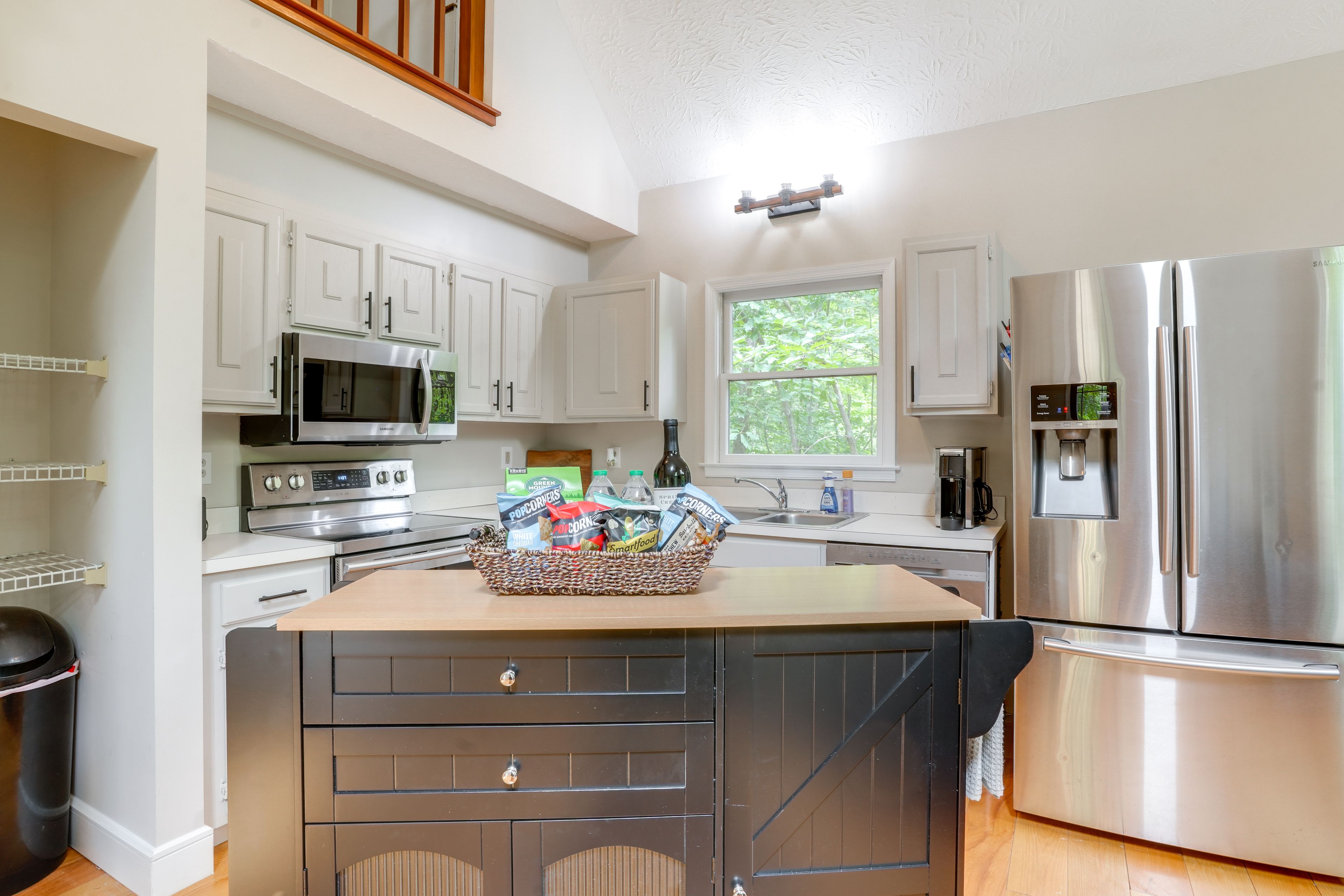 Kitchen | Keurig | 1st Floor