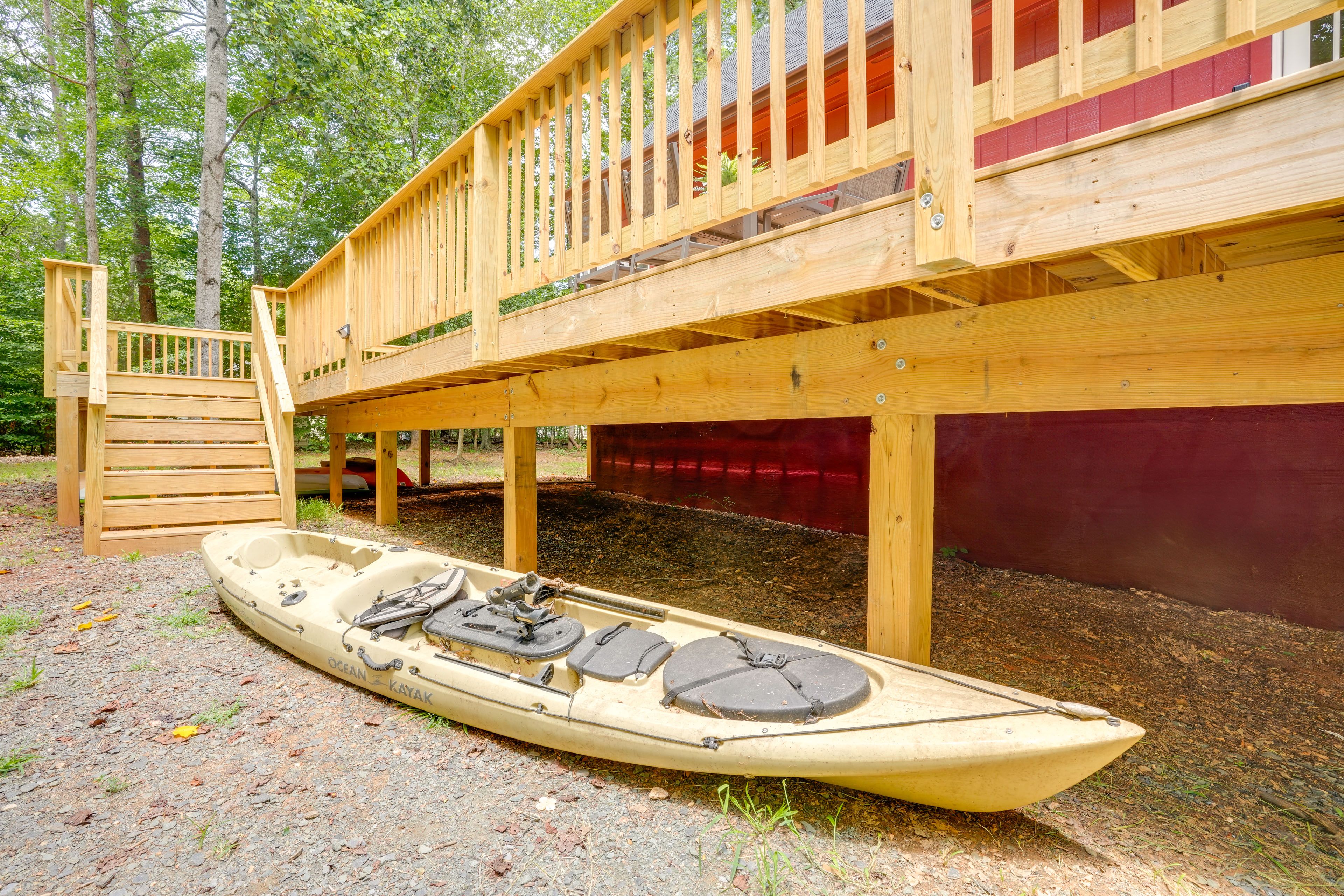 Exterior | Kayak Storage