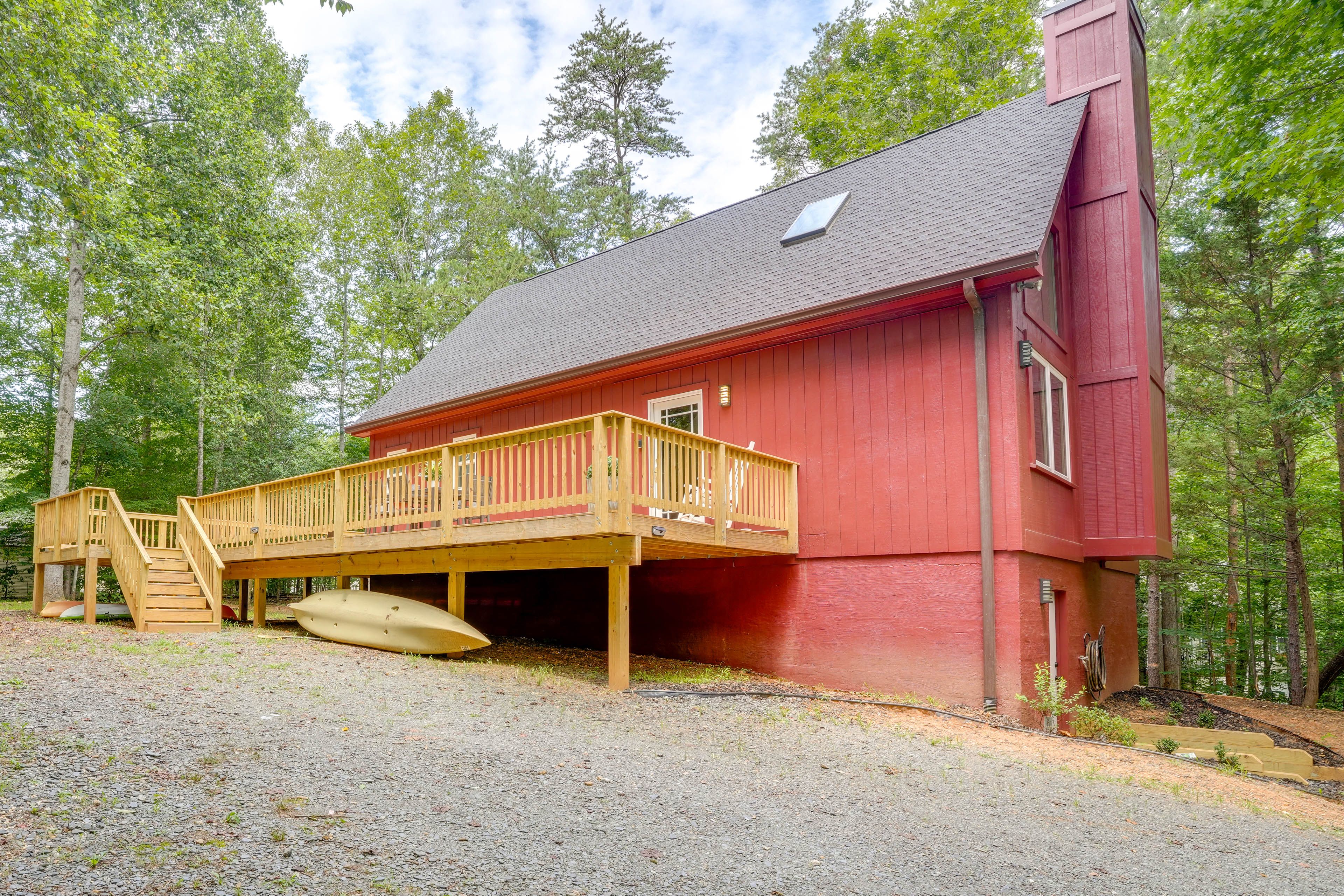 Parking | Driveway (3 Vehicles)