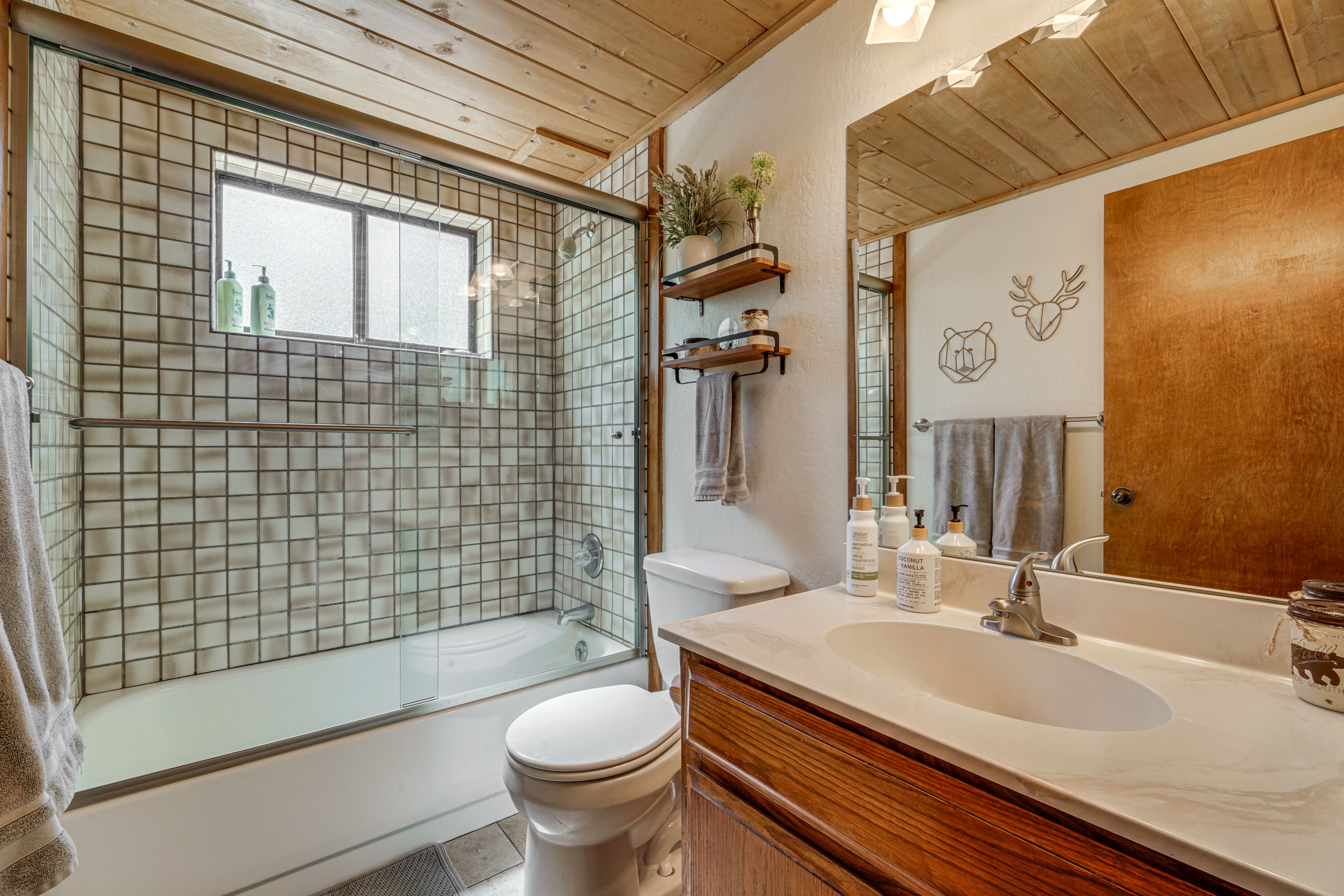 Bathroom | Towels Provided | 1st Floor