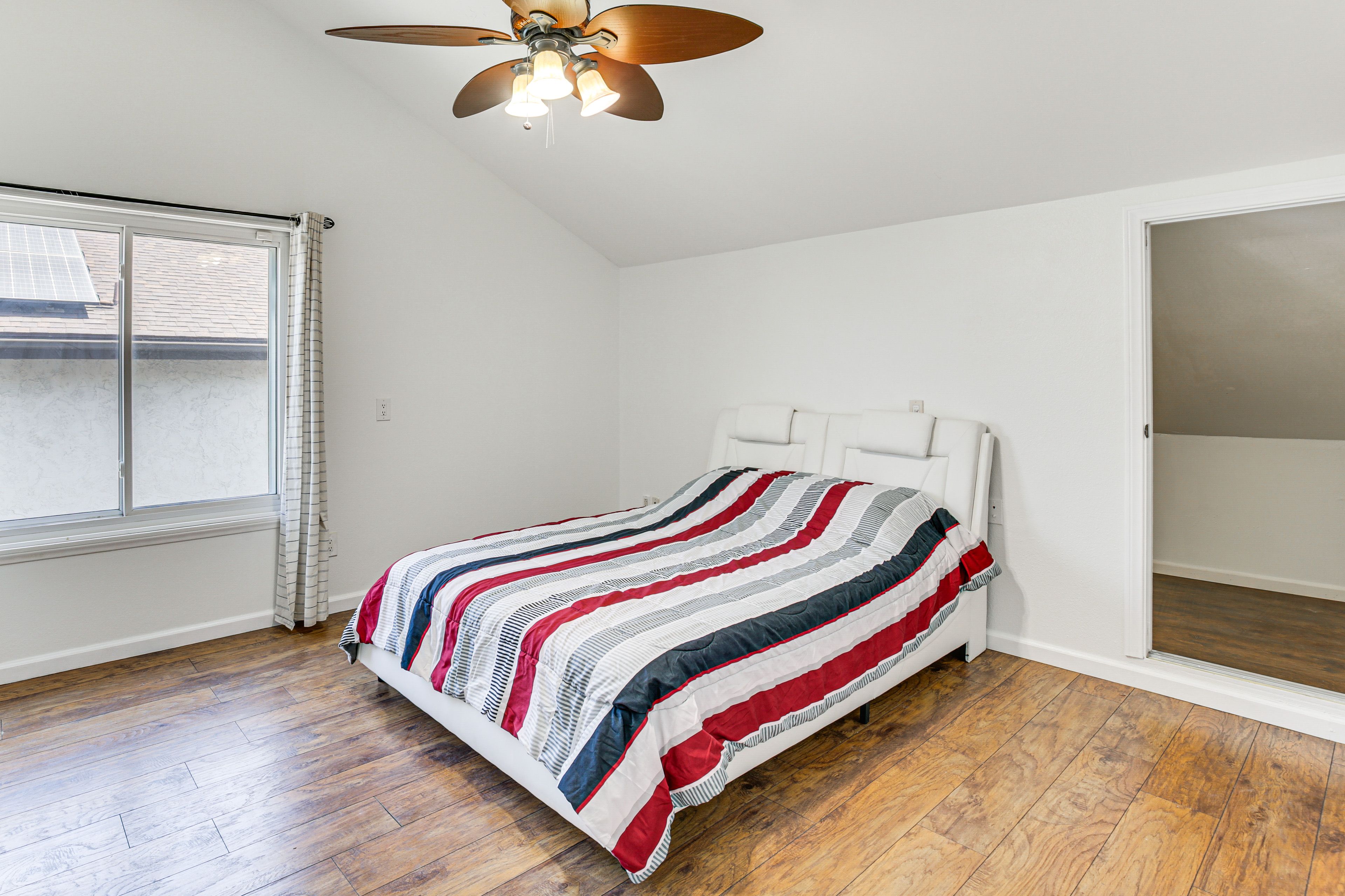 Bedroom 2 | Queen Bed | 2nd Floor