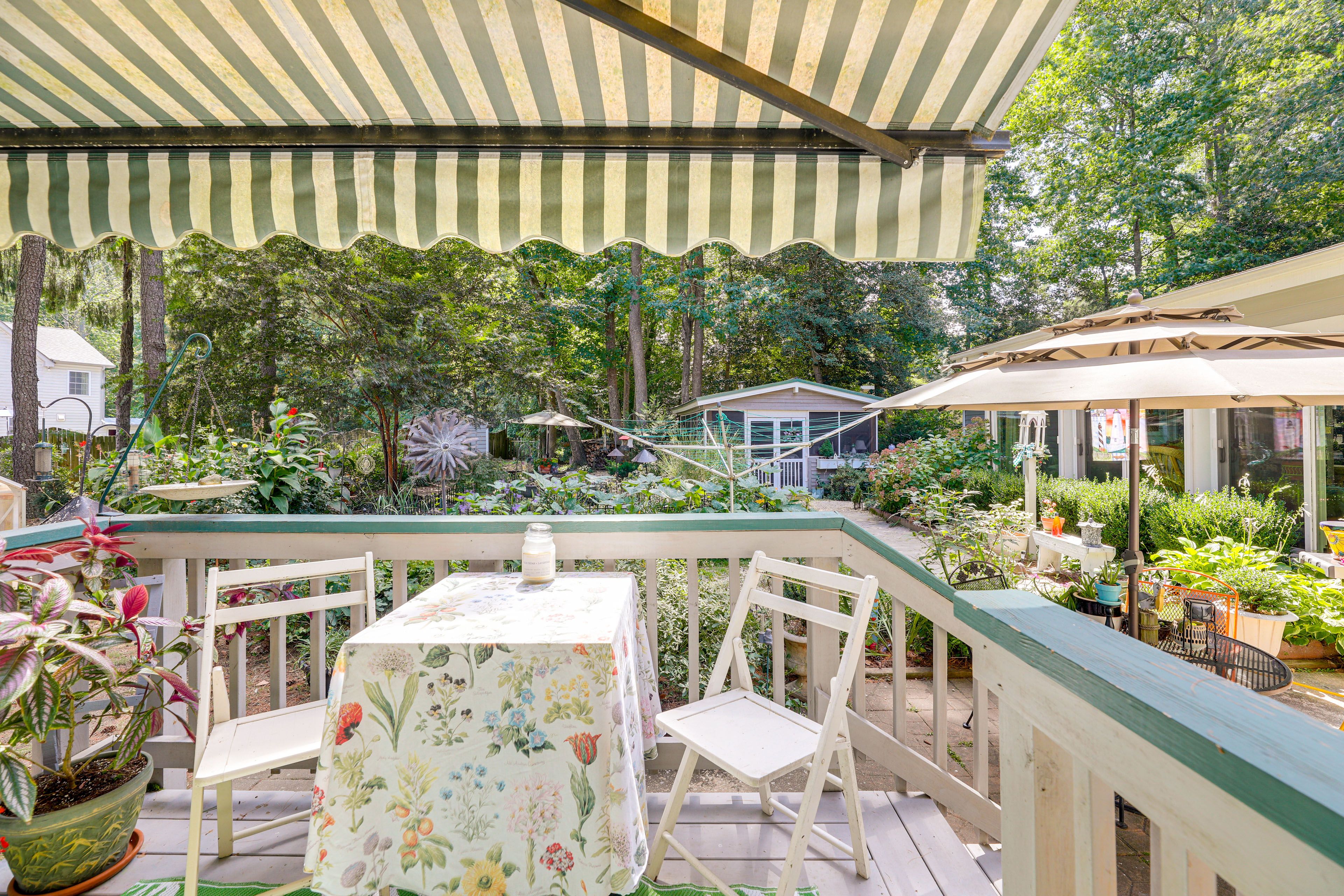 Private Deck