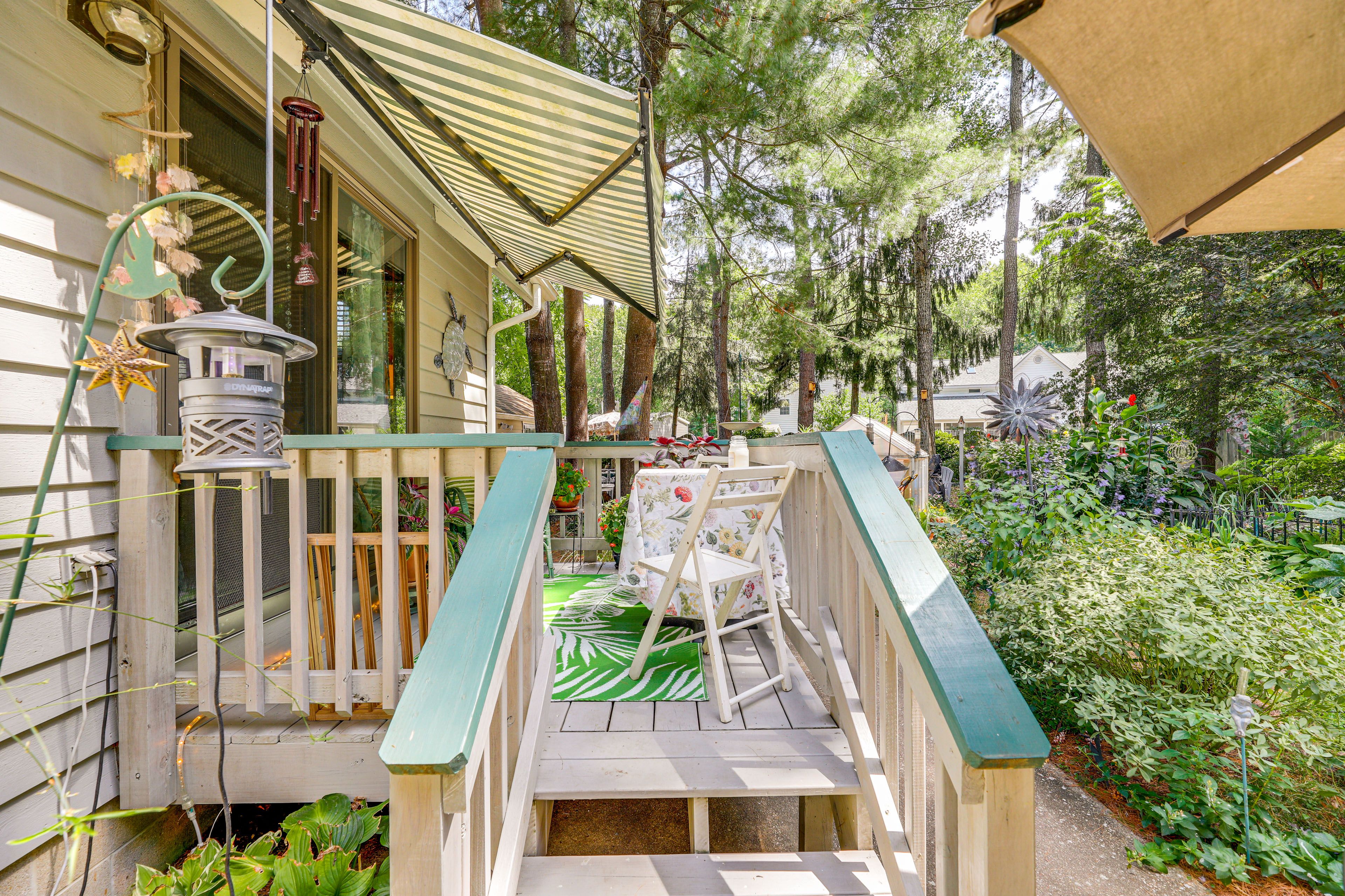 Private Deck
