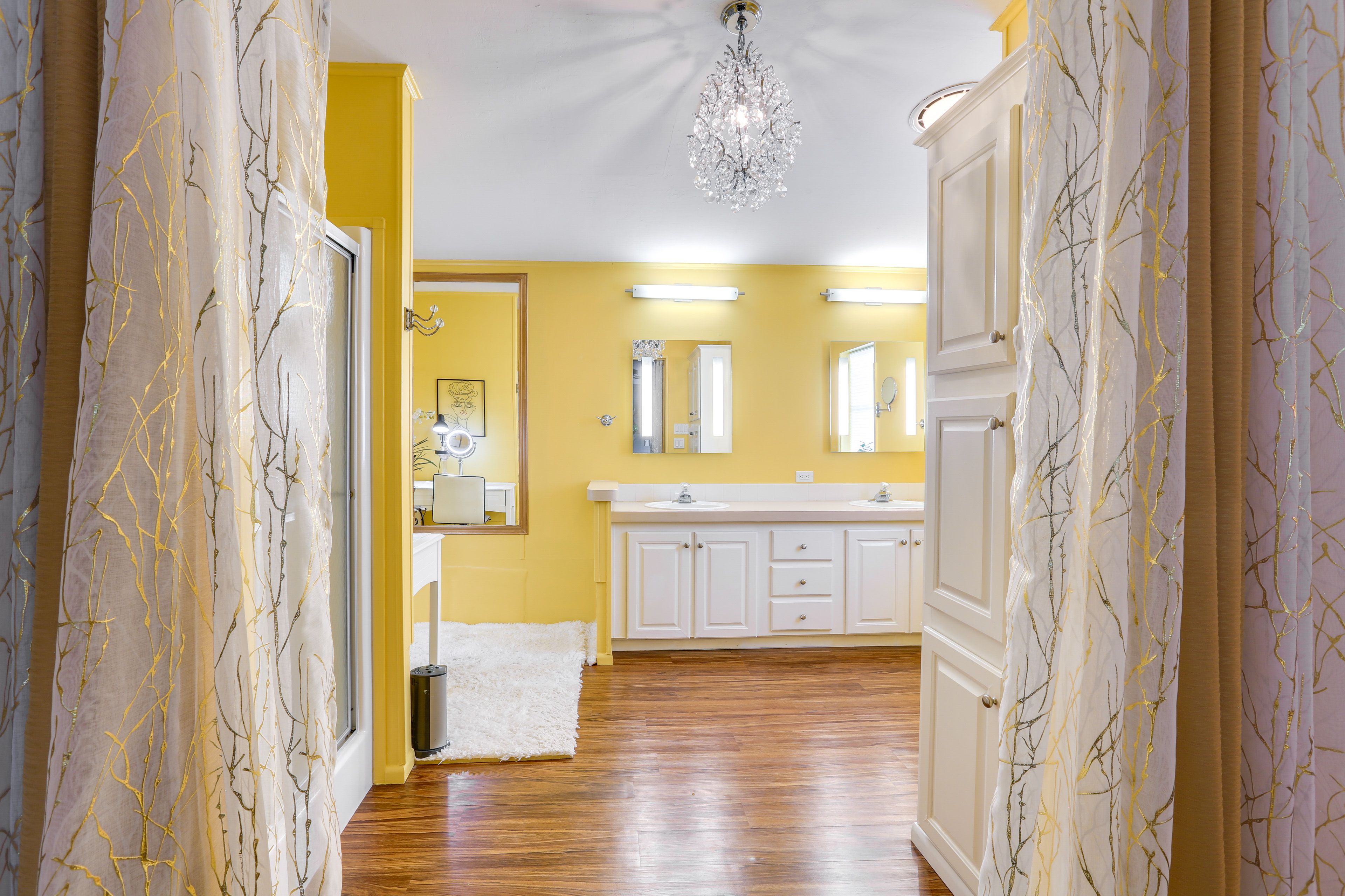En-Suite Bathroom