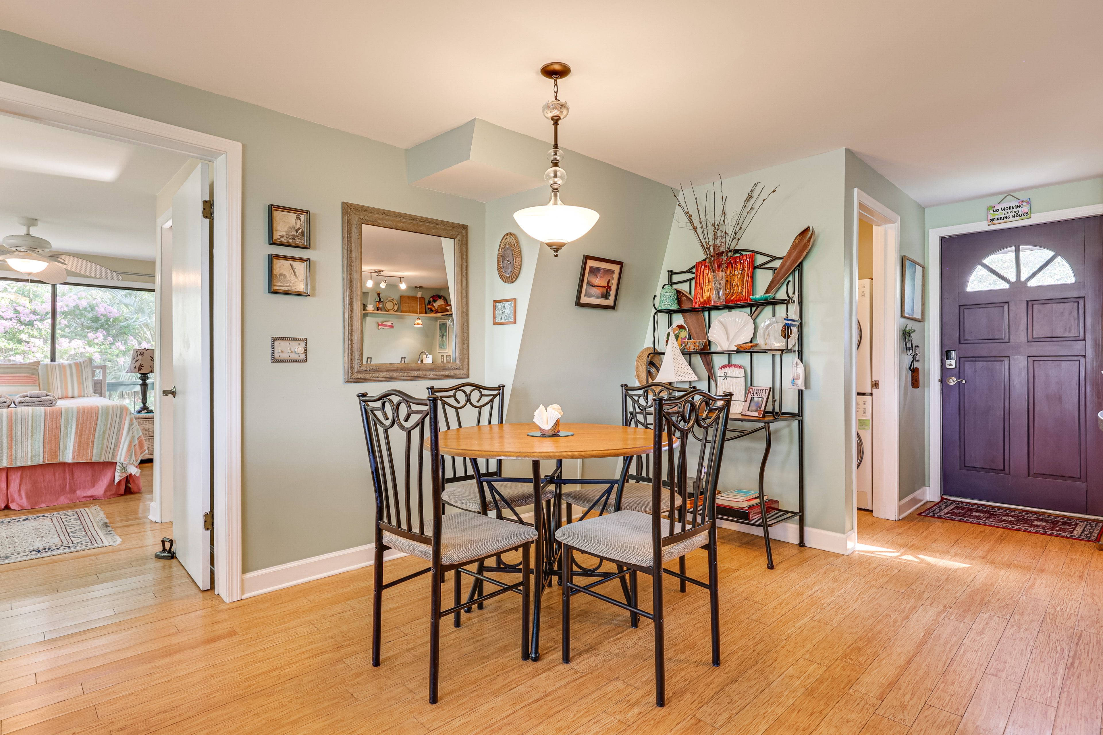 Dining Area | Main Level | Dishes & Flatware Provided