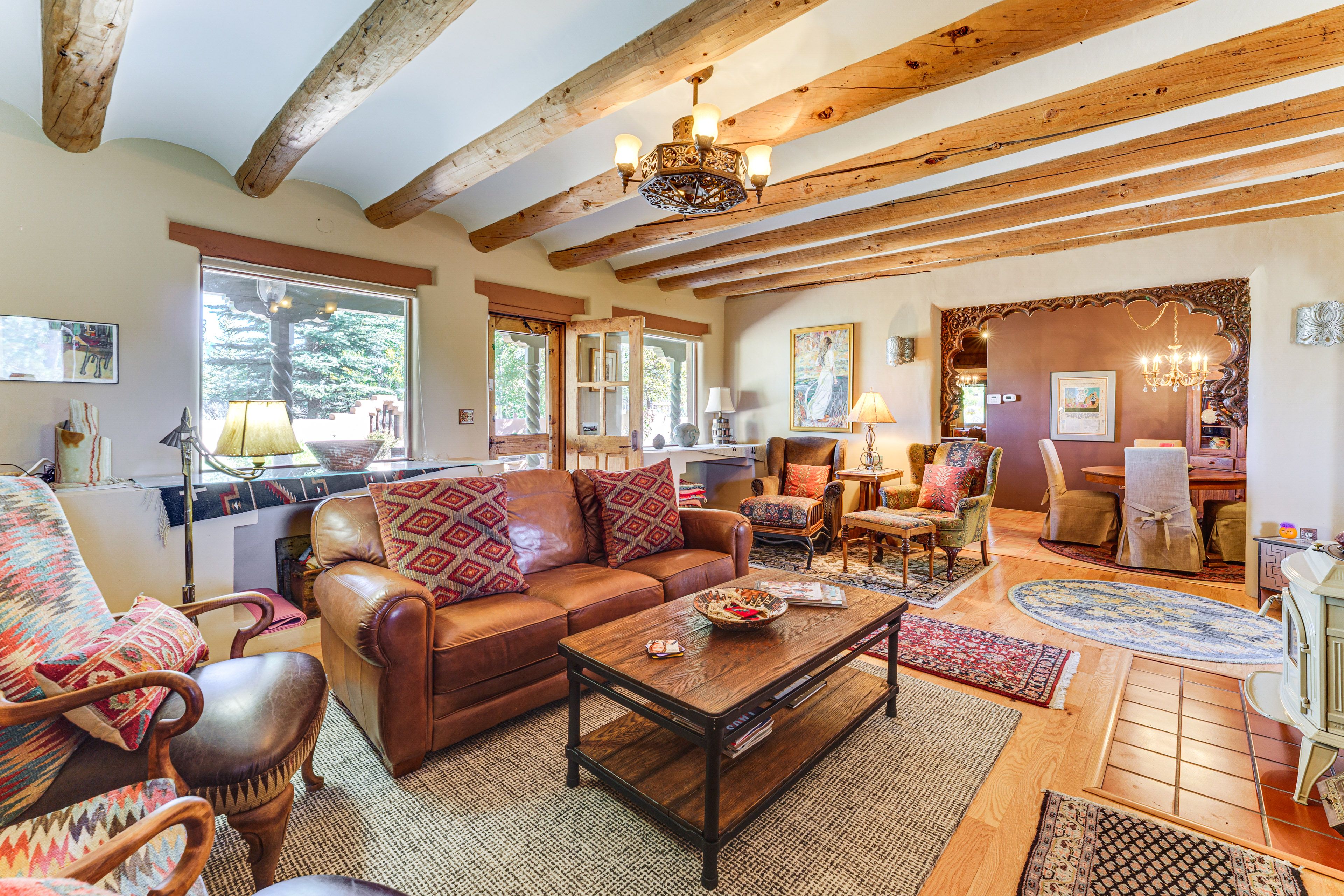 Living Room | Free WiFi | Wood-Burning Stove