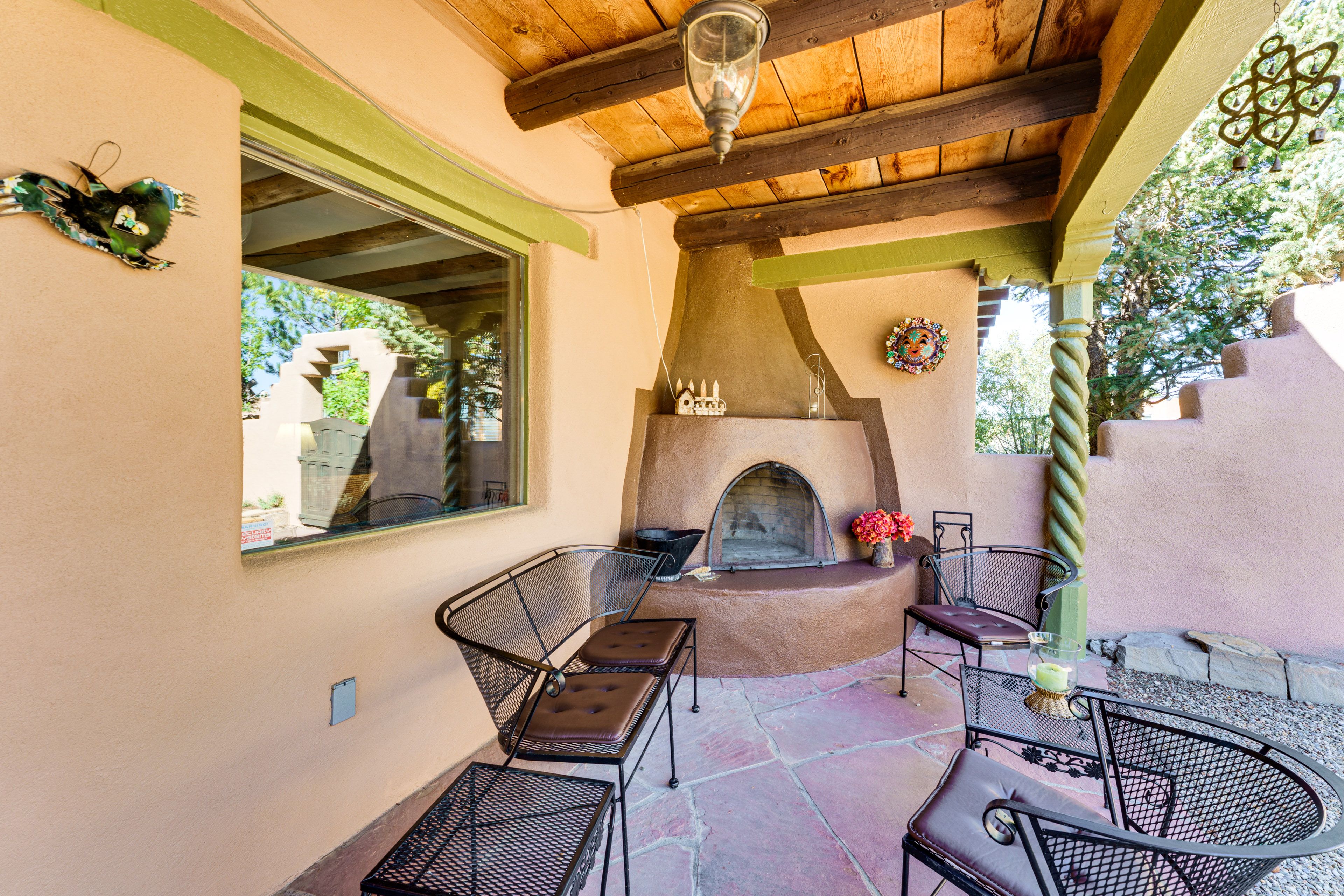Private Patio | Outdoor Fireplace