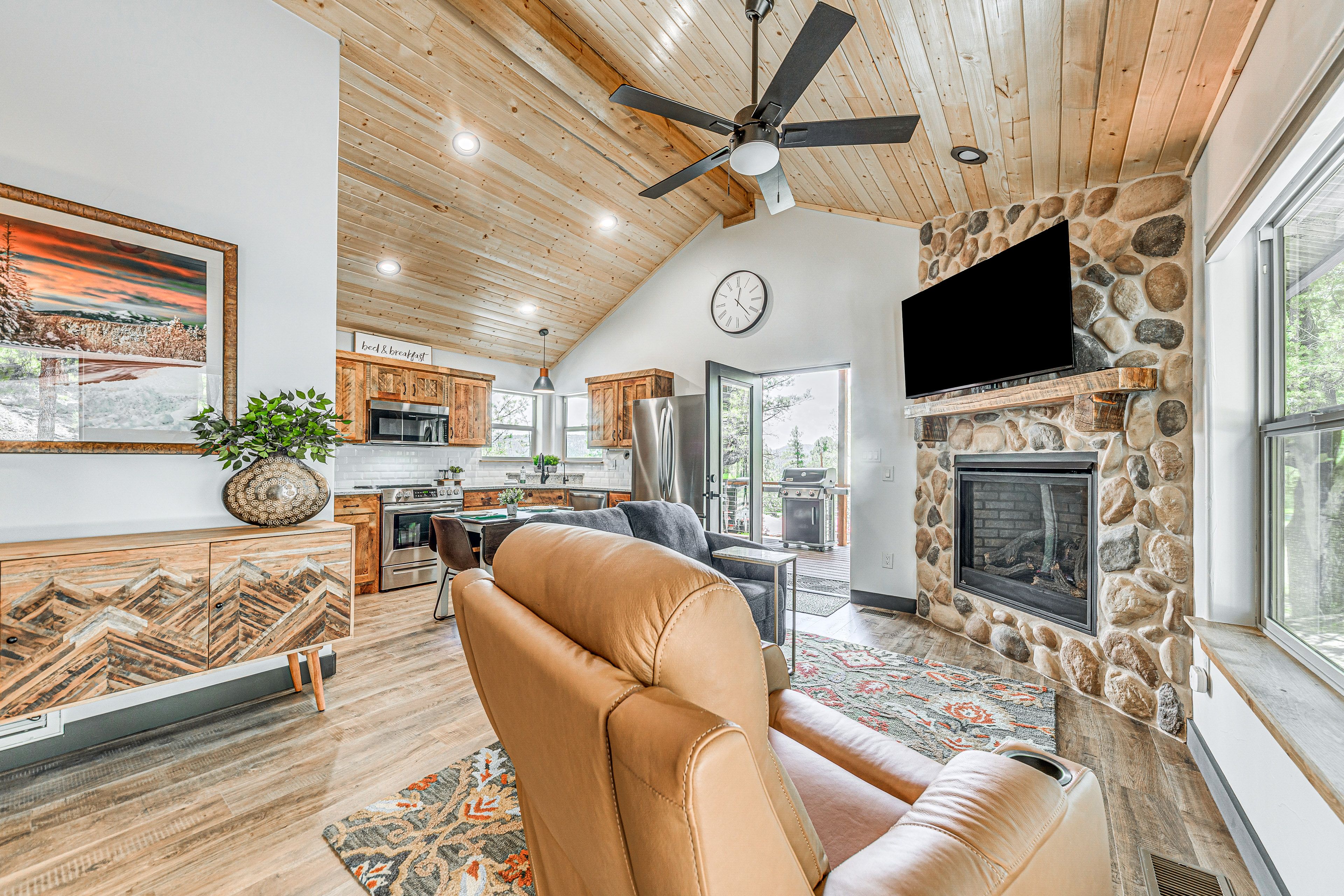 Ruidoso Vacation Rental | 1BR | 1BA | Stairs Required | 600 Sq Ft