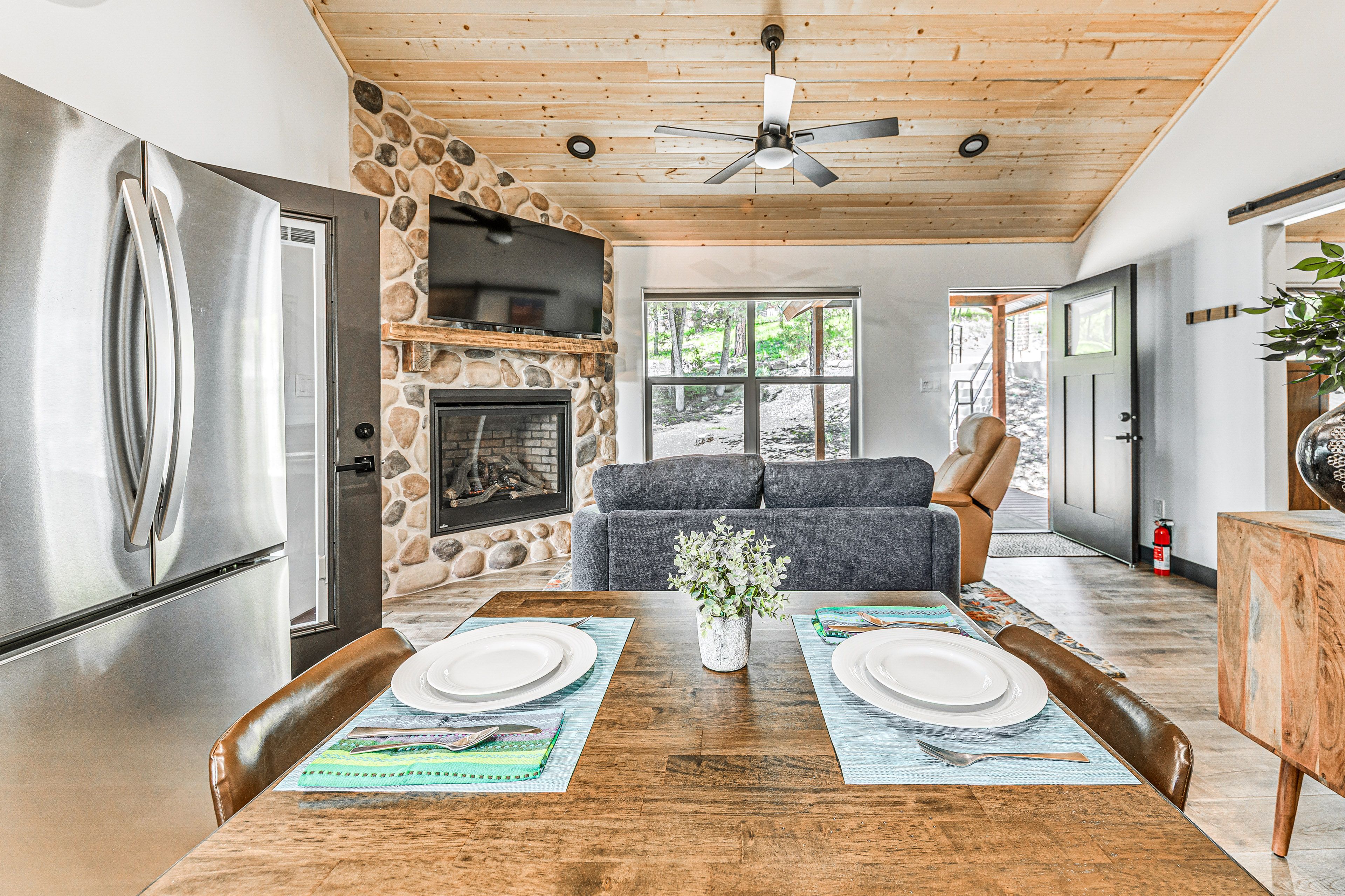 Dining Area | Open Floor Plan
