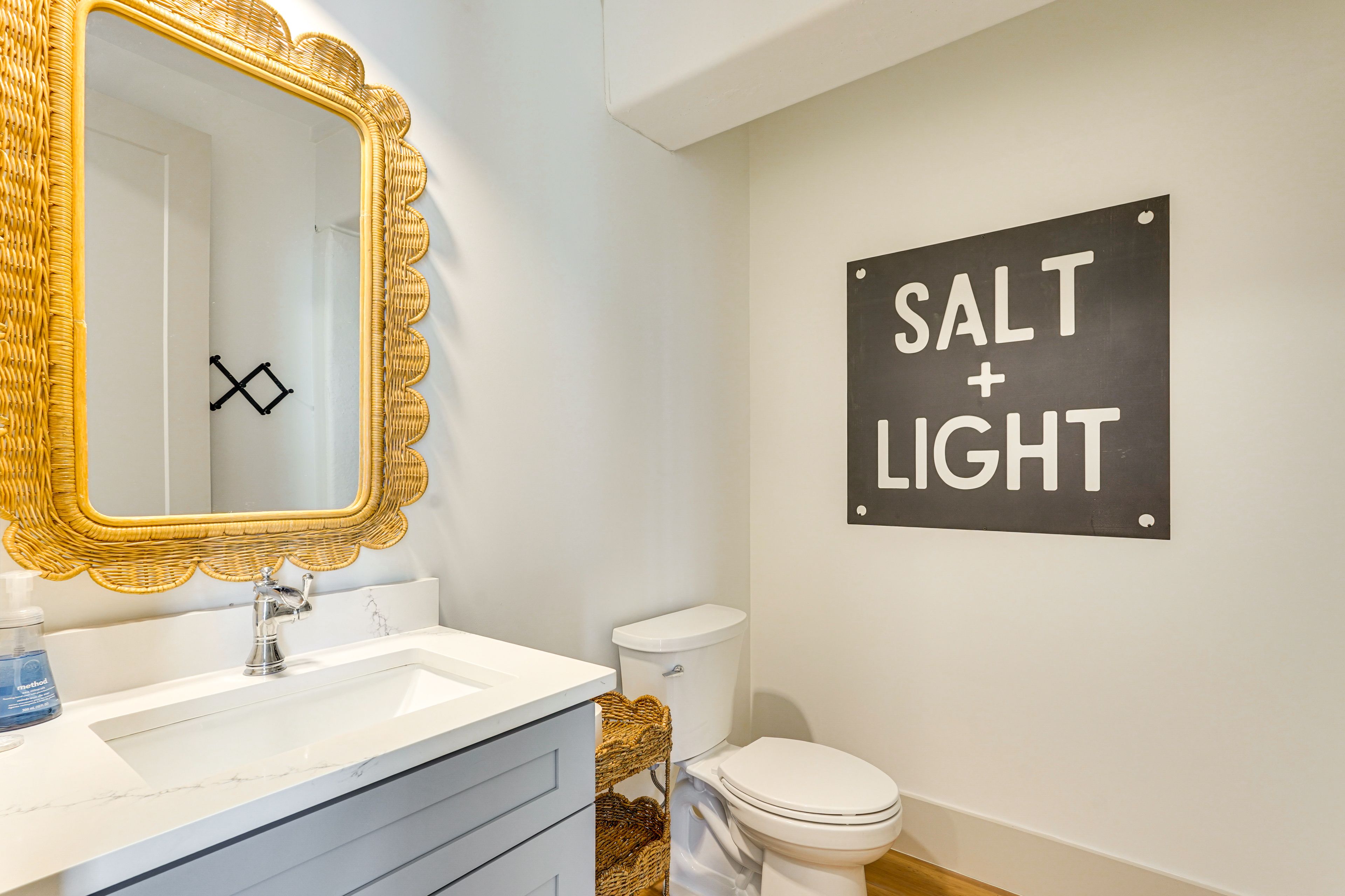 Half Bathroom | 2nd Floor