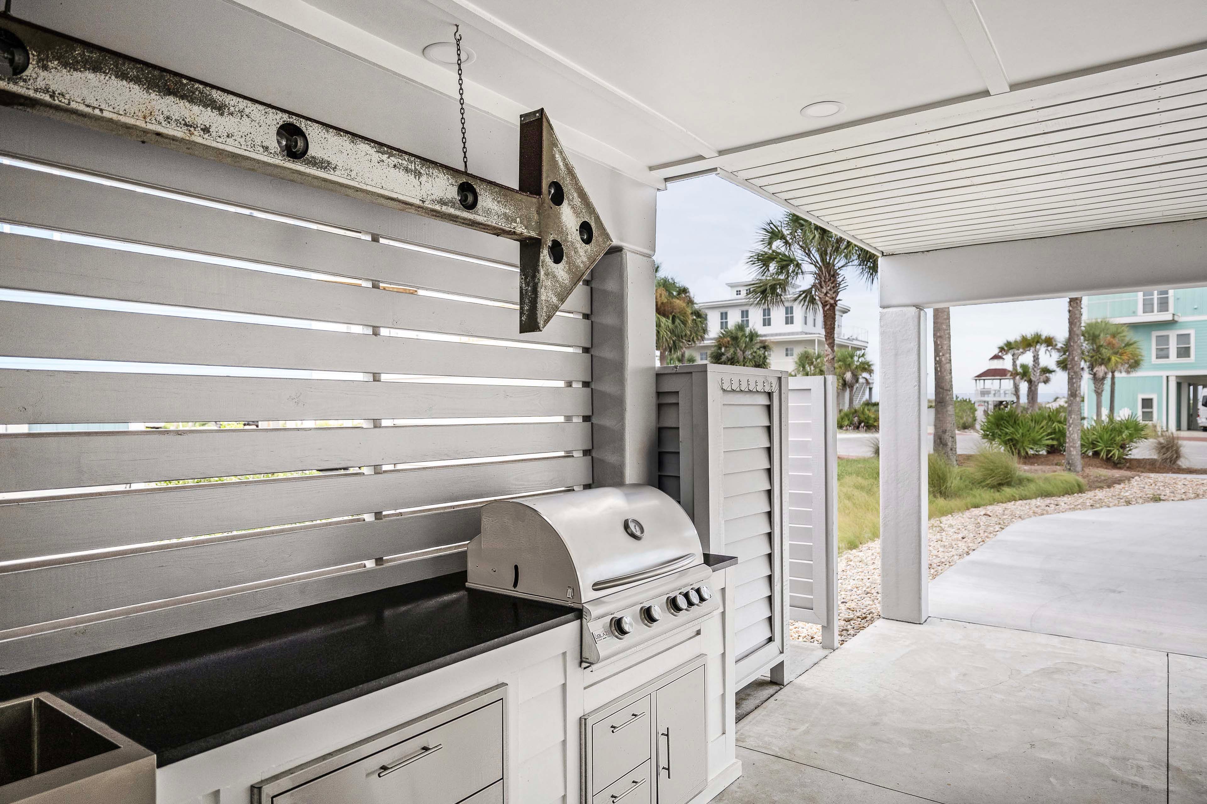 Outdoor Kitchen | Gas Grill