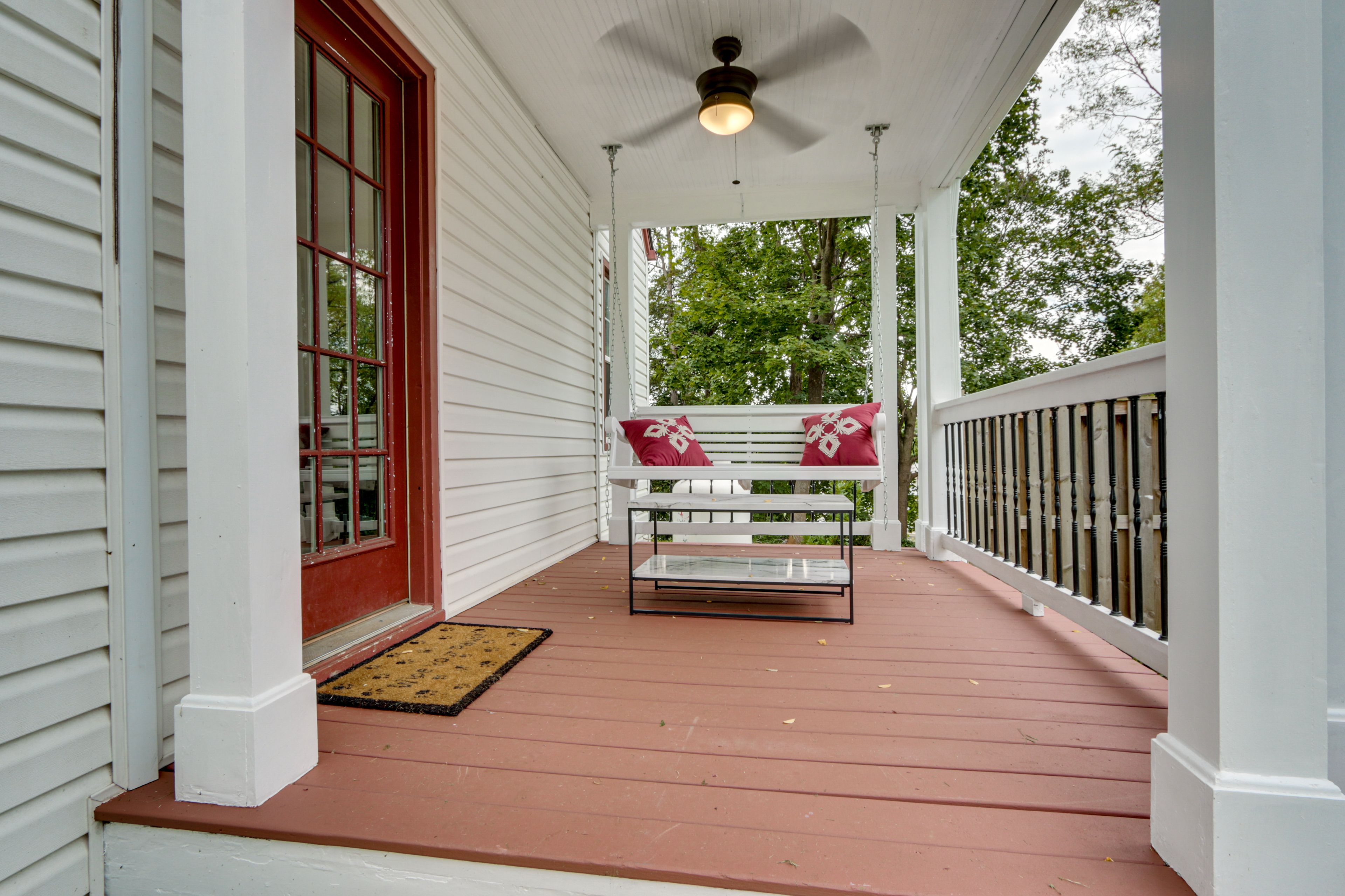 Front Porch | Entry