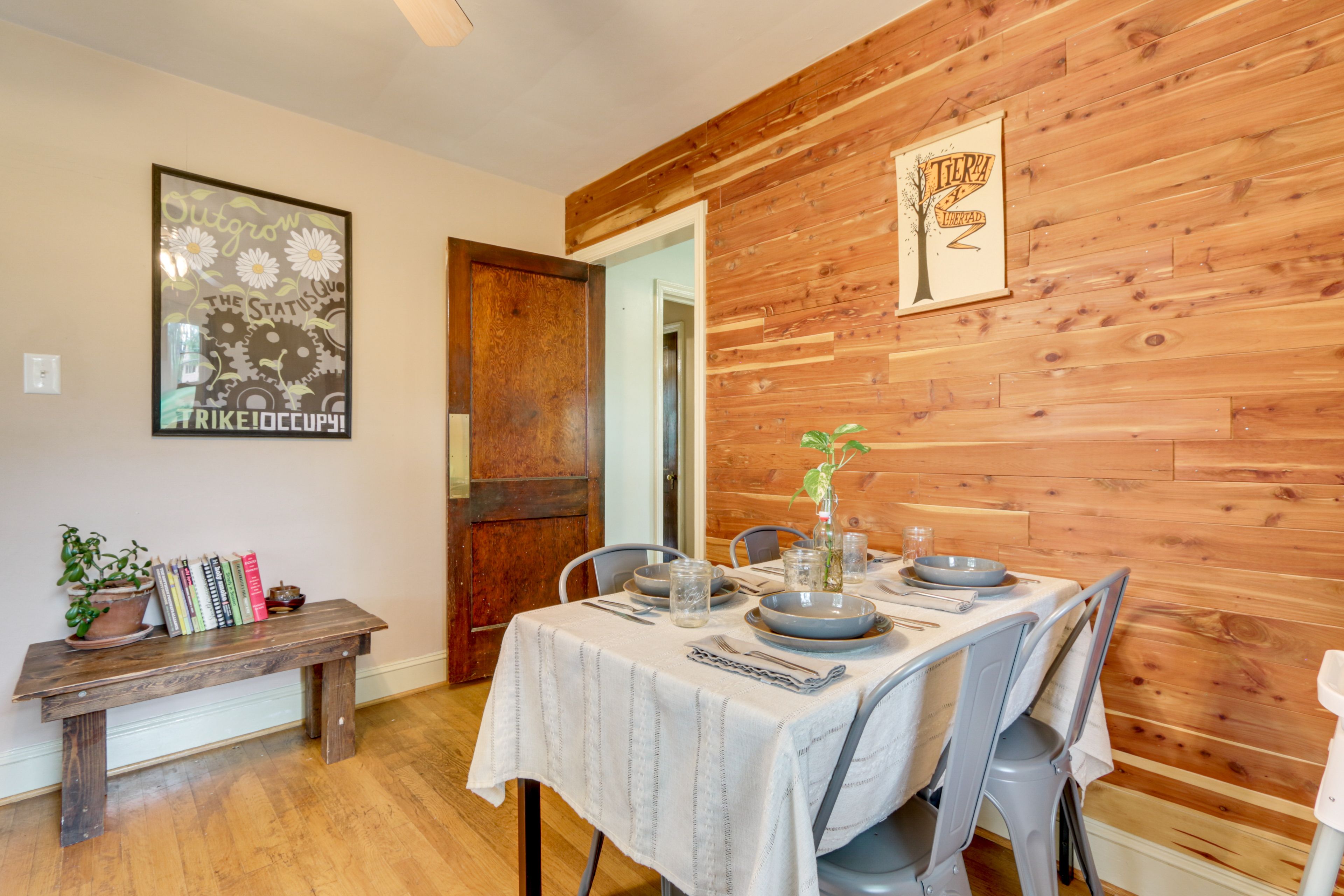 Dining Room | Dishware & Flatware