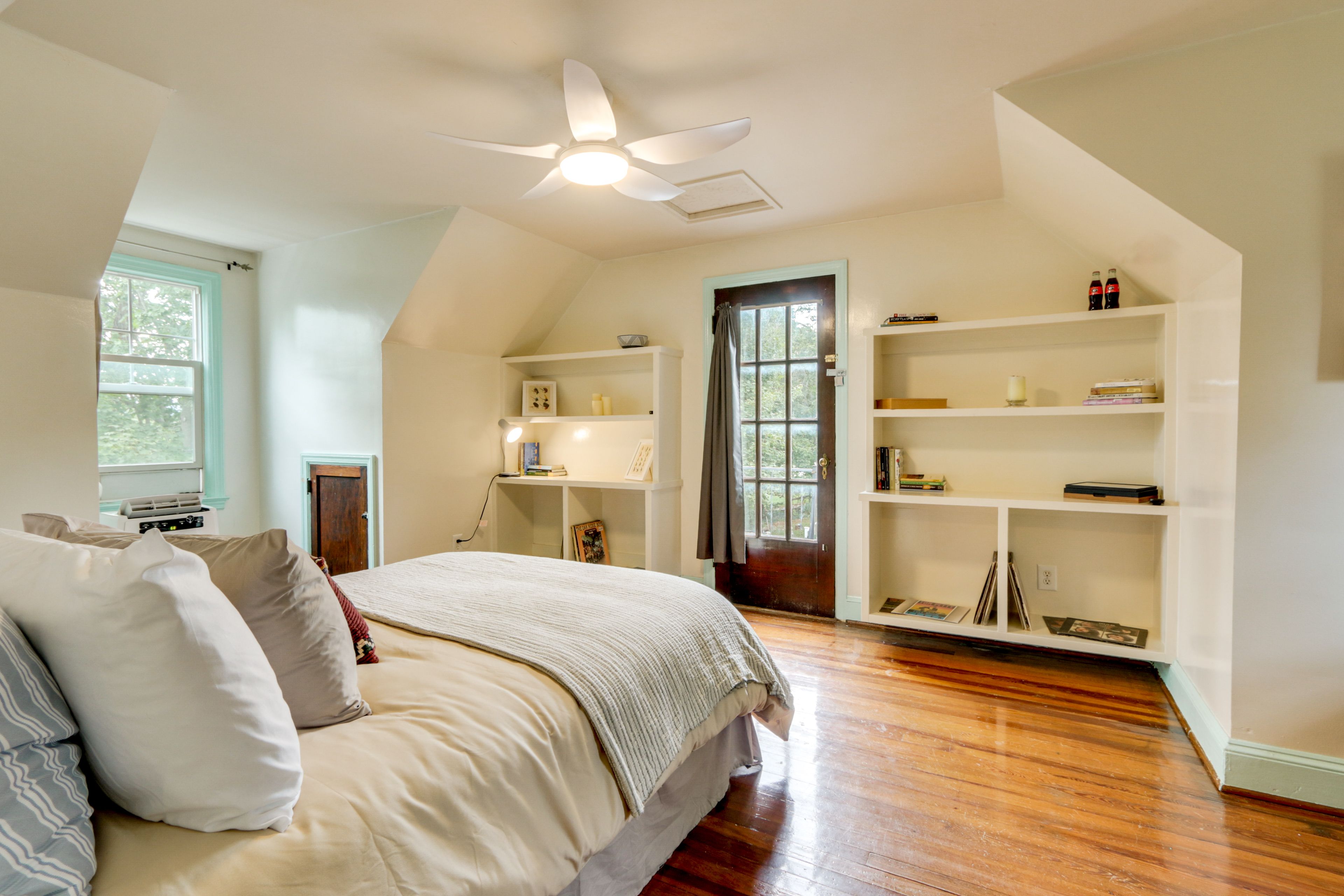 Bedroom 1 | Queen Bed | 2nd Floor