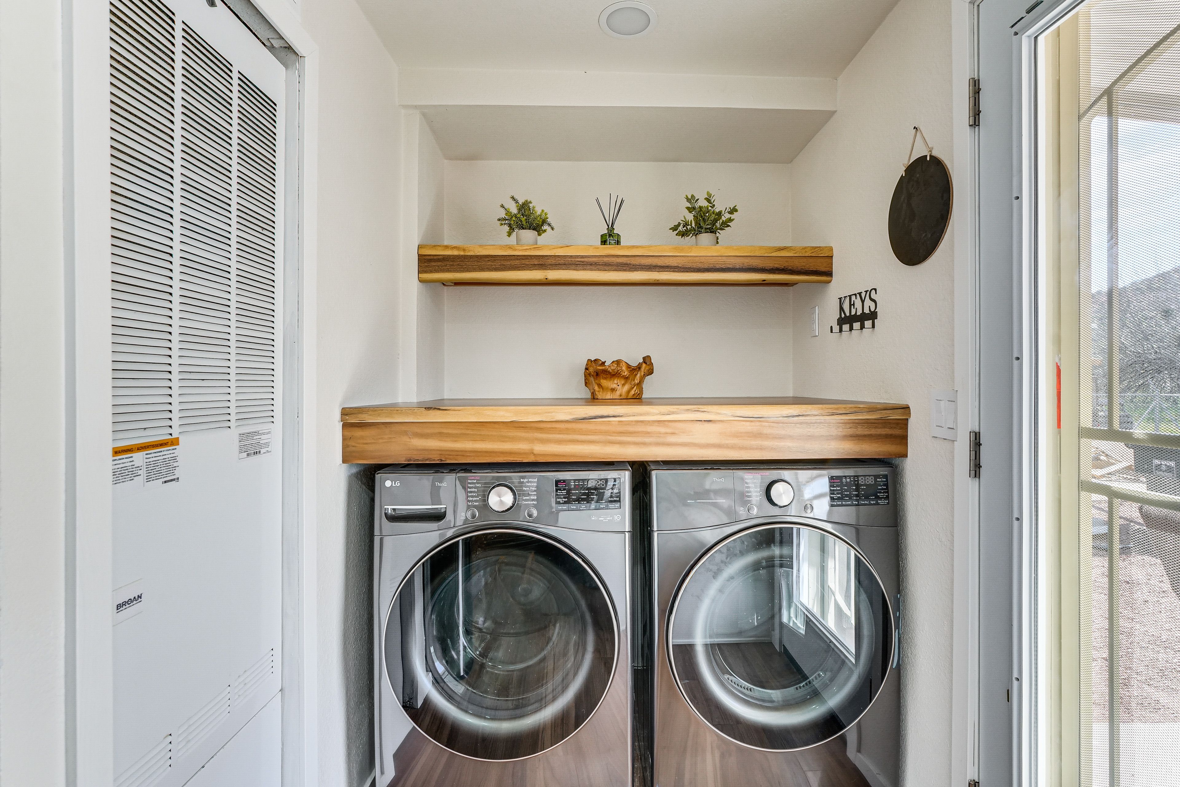 Laundry Area | Washer/Dryer