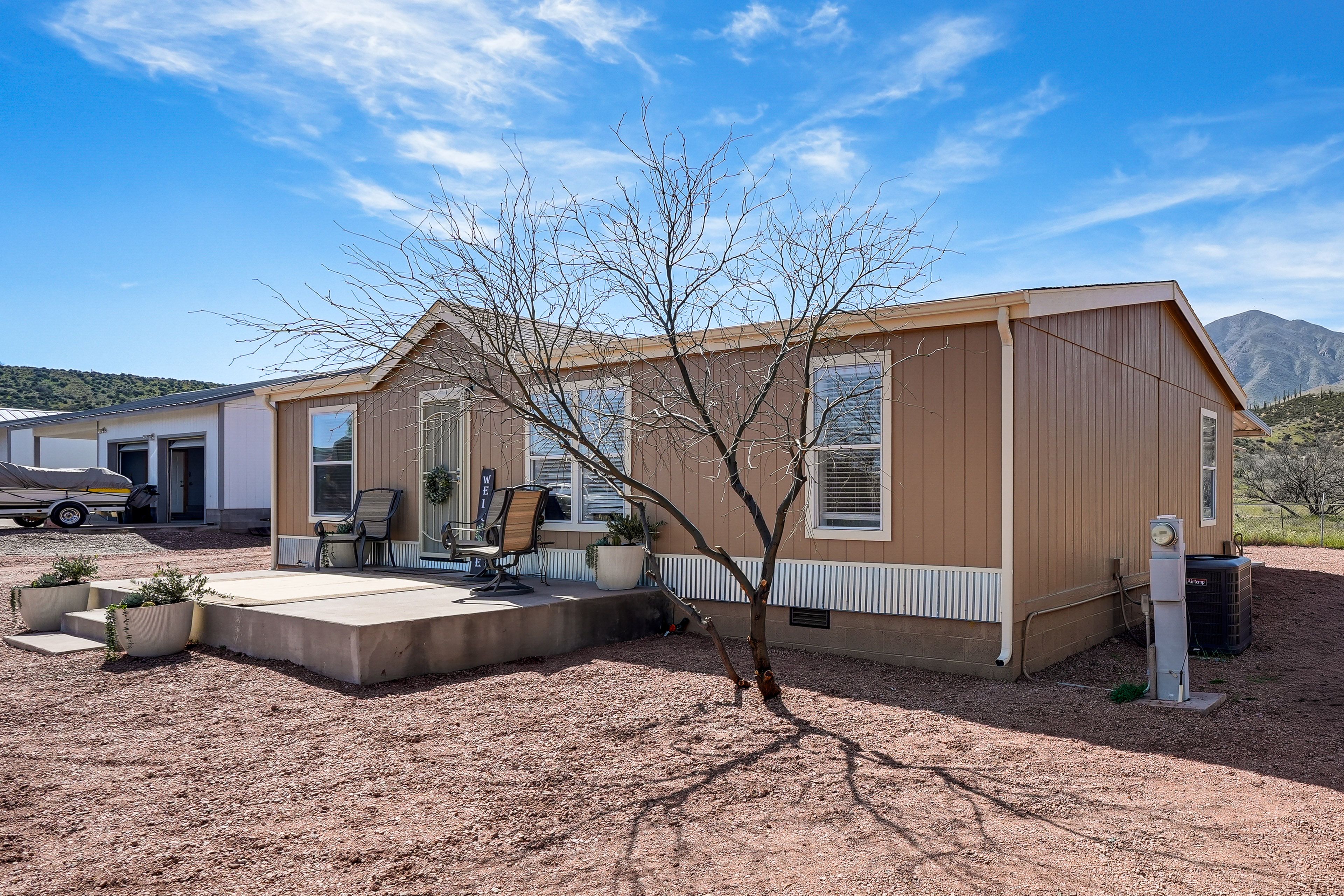 Gravel Driveway Carport (2 Vehicles) | Gravel Driveway (1 Vehicle/Boat Trailer)
