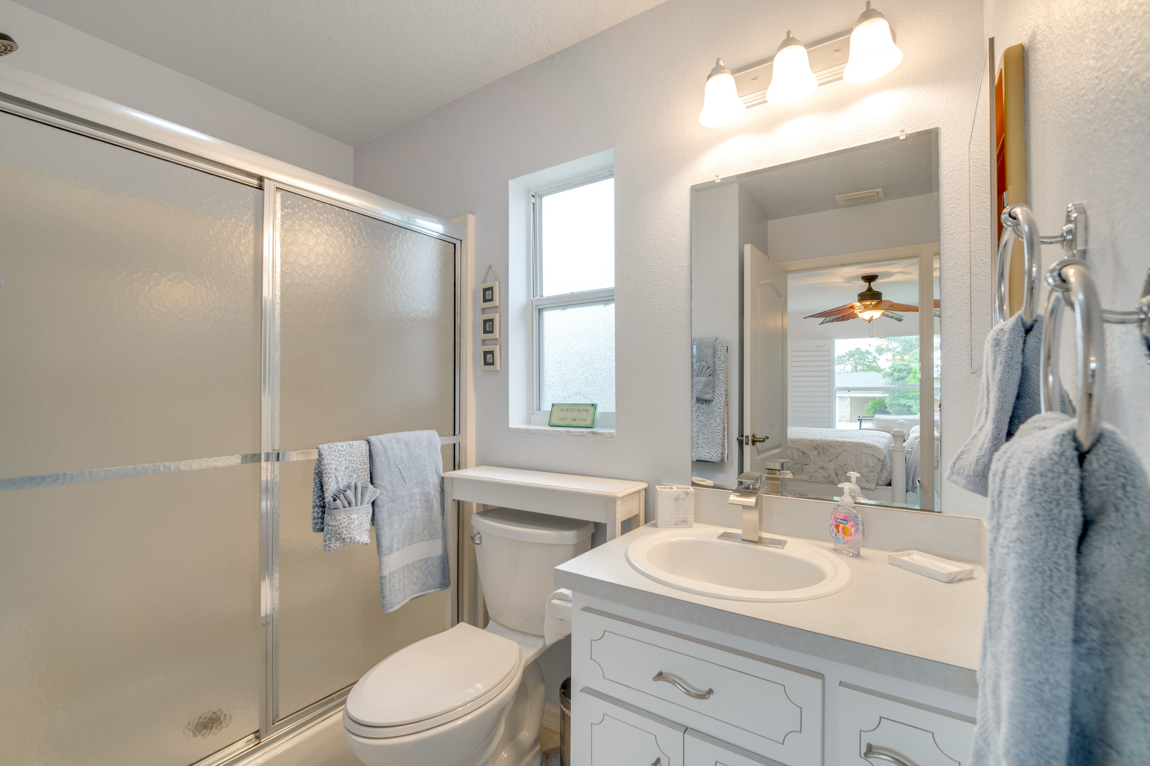 En-Suite Bathroom | Towels Provided
