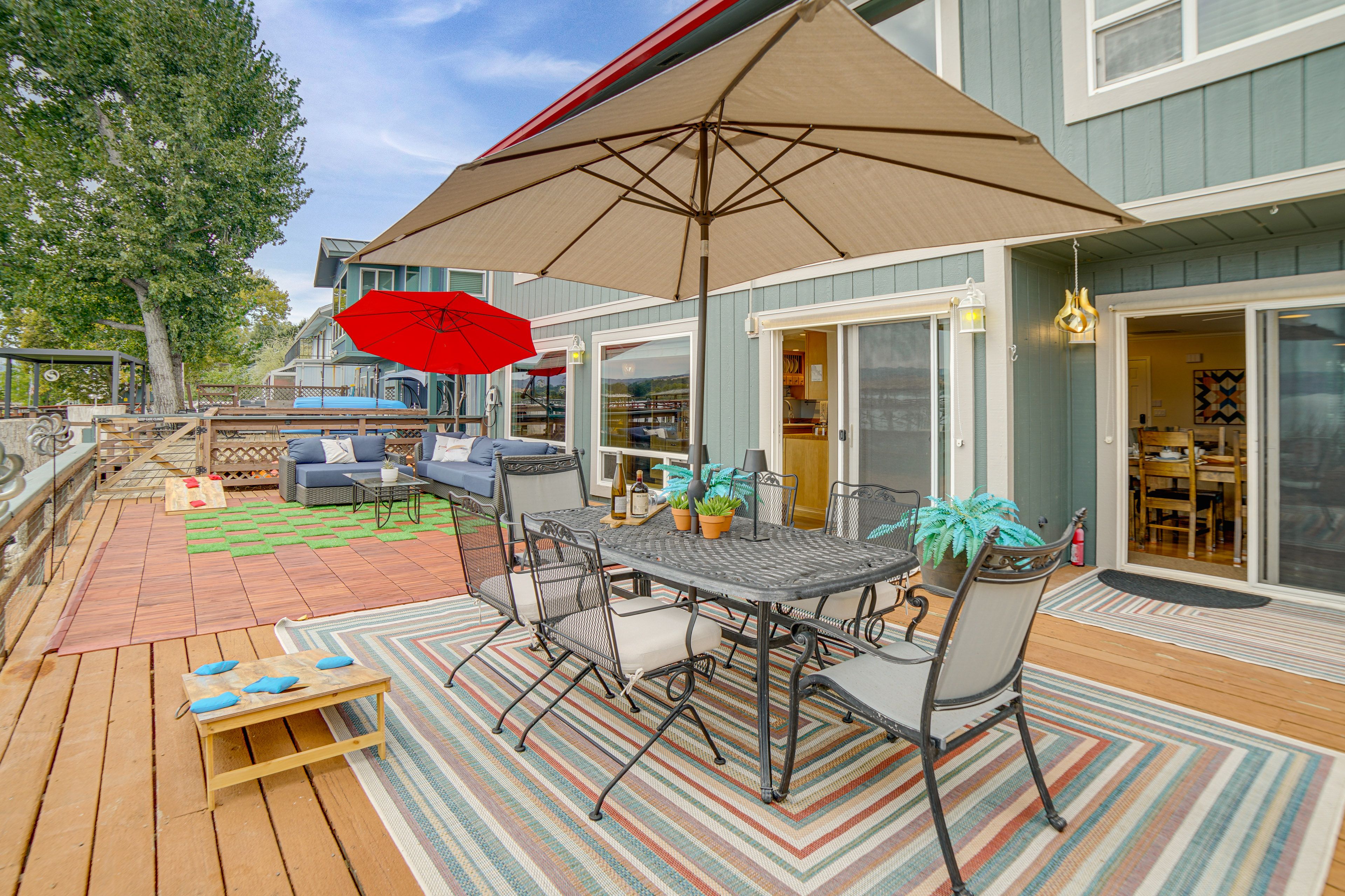 Upper Lake Vacation Rental | 4BR | 3BA | 1,838 Sq Ft | Stairs Required