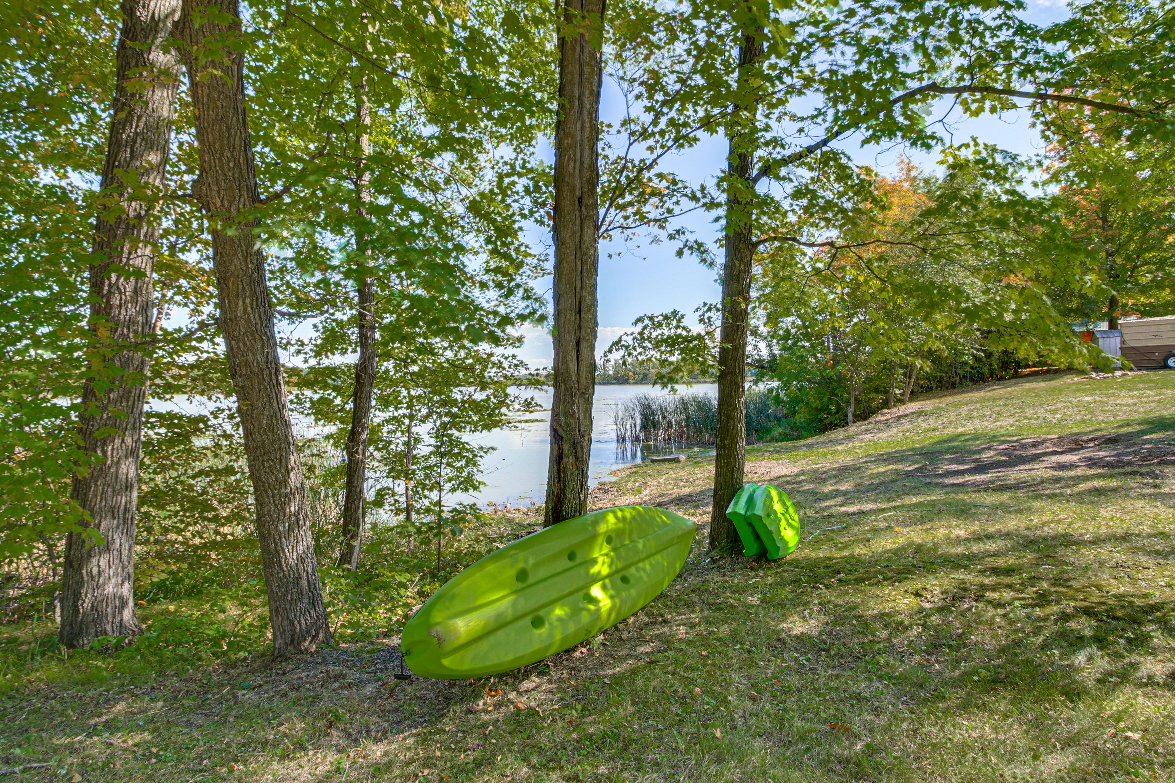 Long Lake | Kayaks Provided