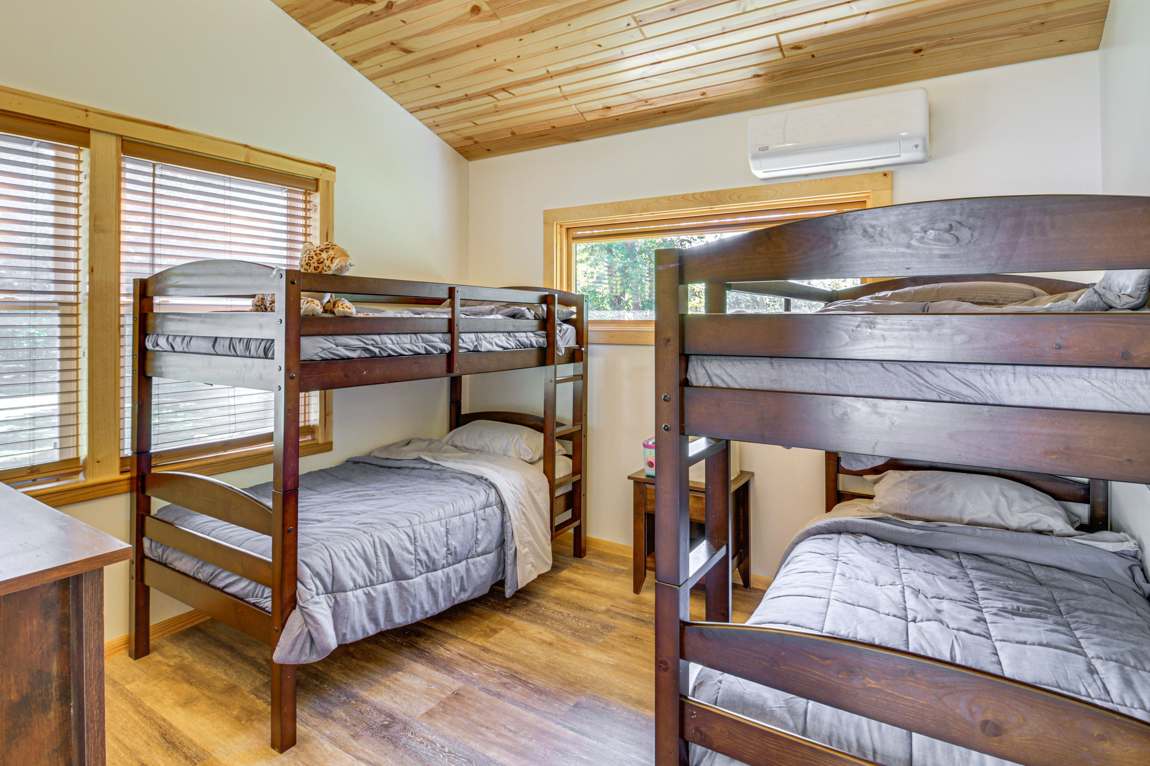 Bedroom 3 | 2 Twin Bunk Beds