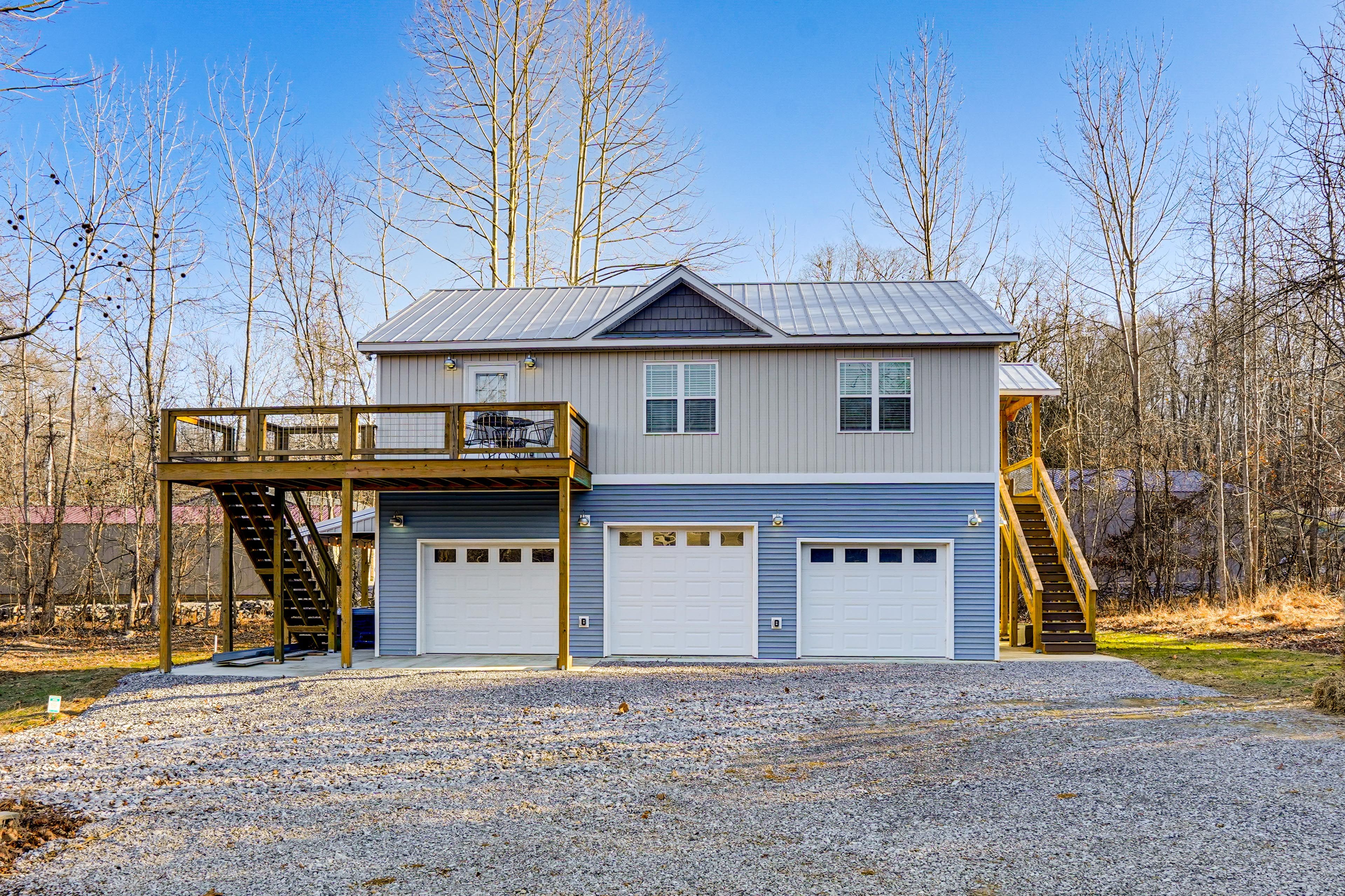 Parking | Driveway (3 Vehicles)