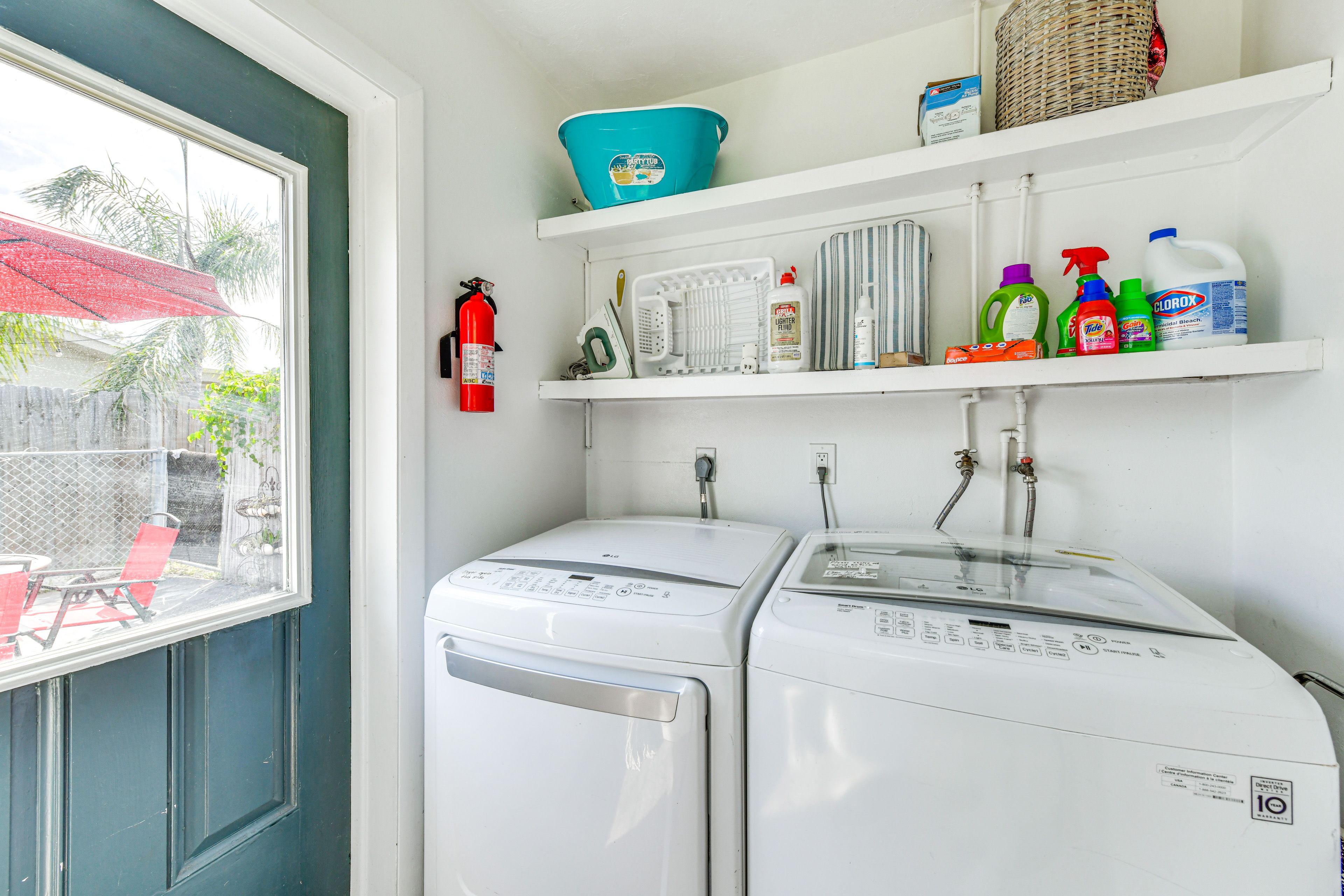Laundry Room | Washer & Dryer