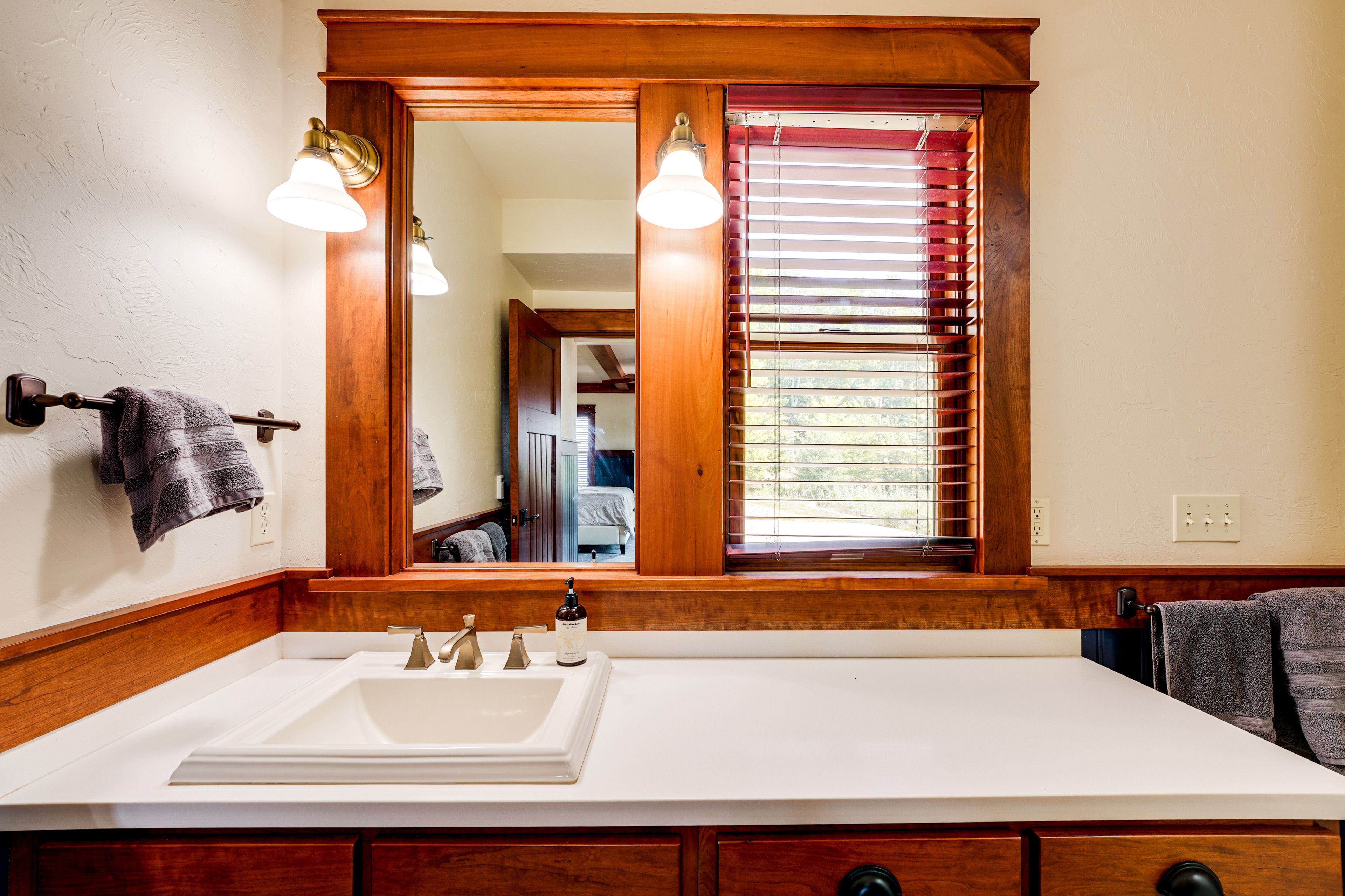 Bathroom | Towels Provided | Main Floor
