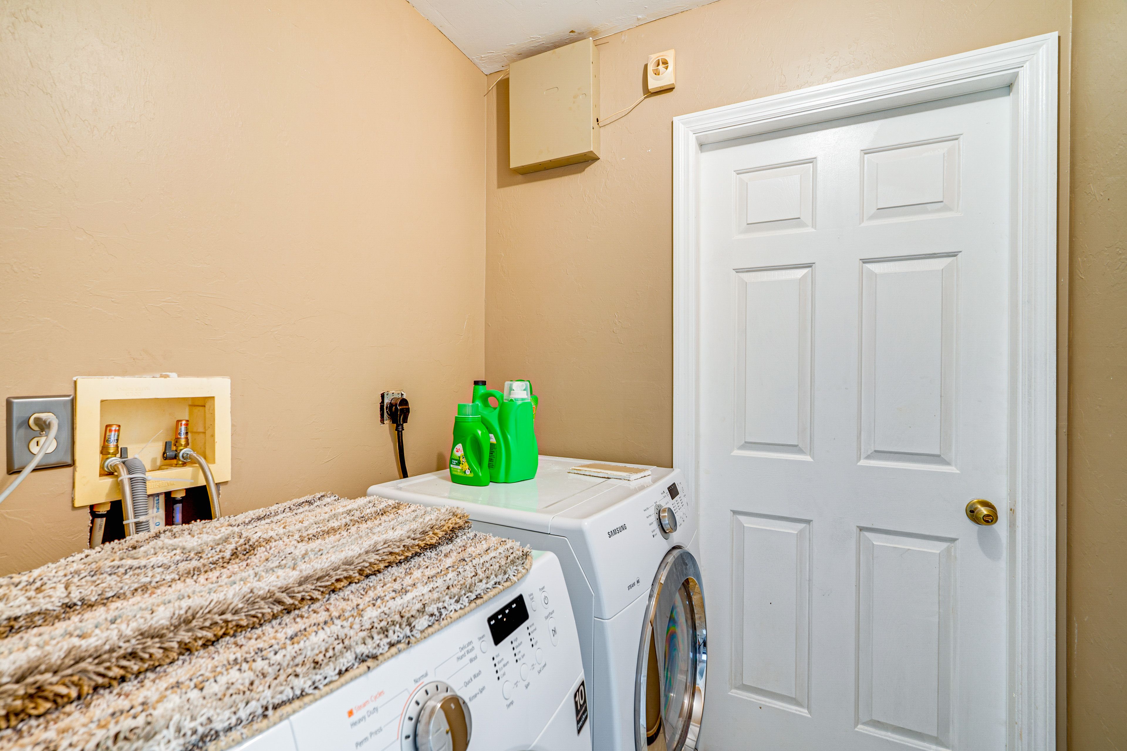 In-Unit Laundry