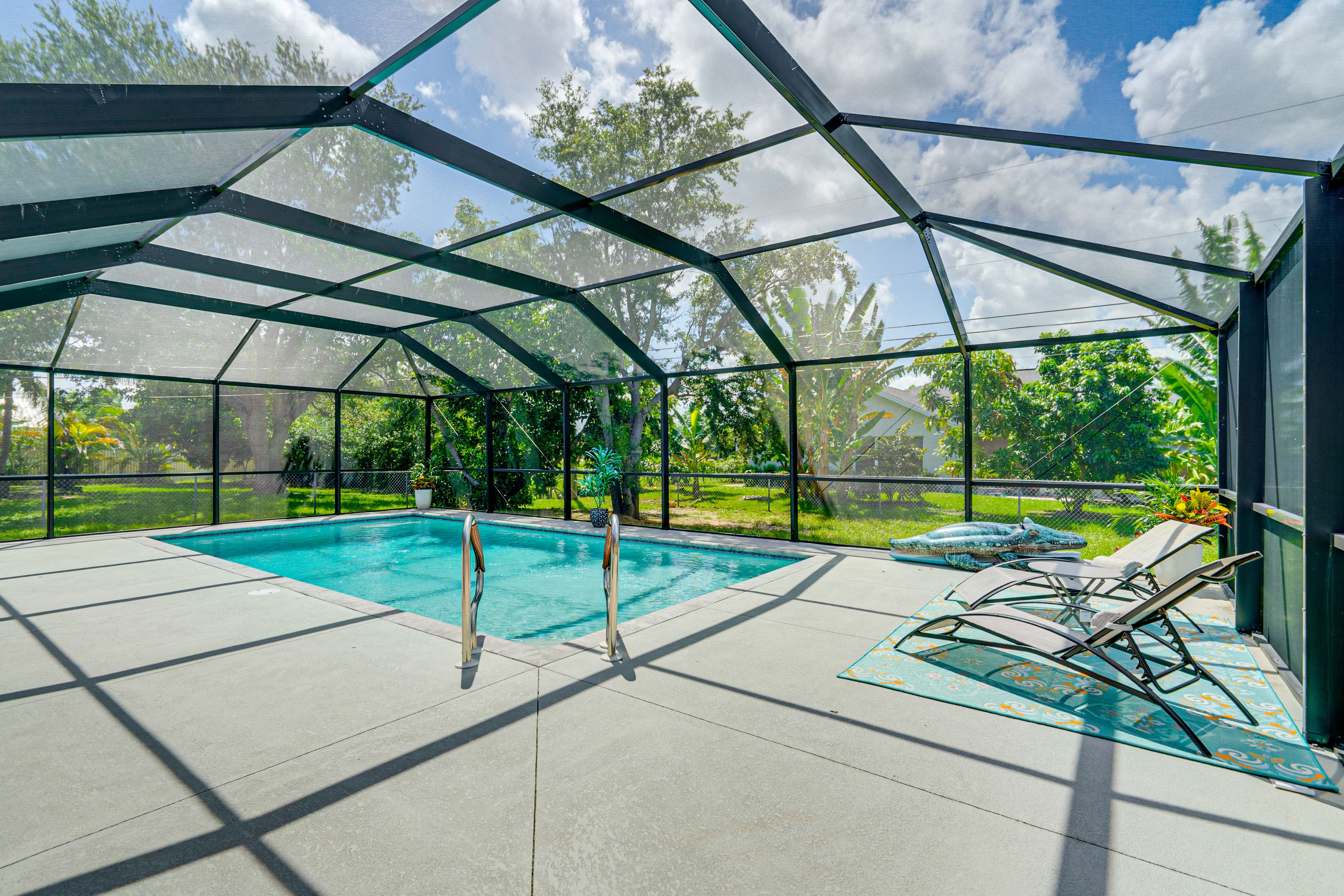 Screened Lanai | Saltwater Pool