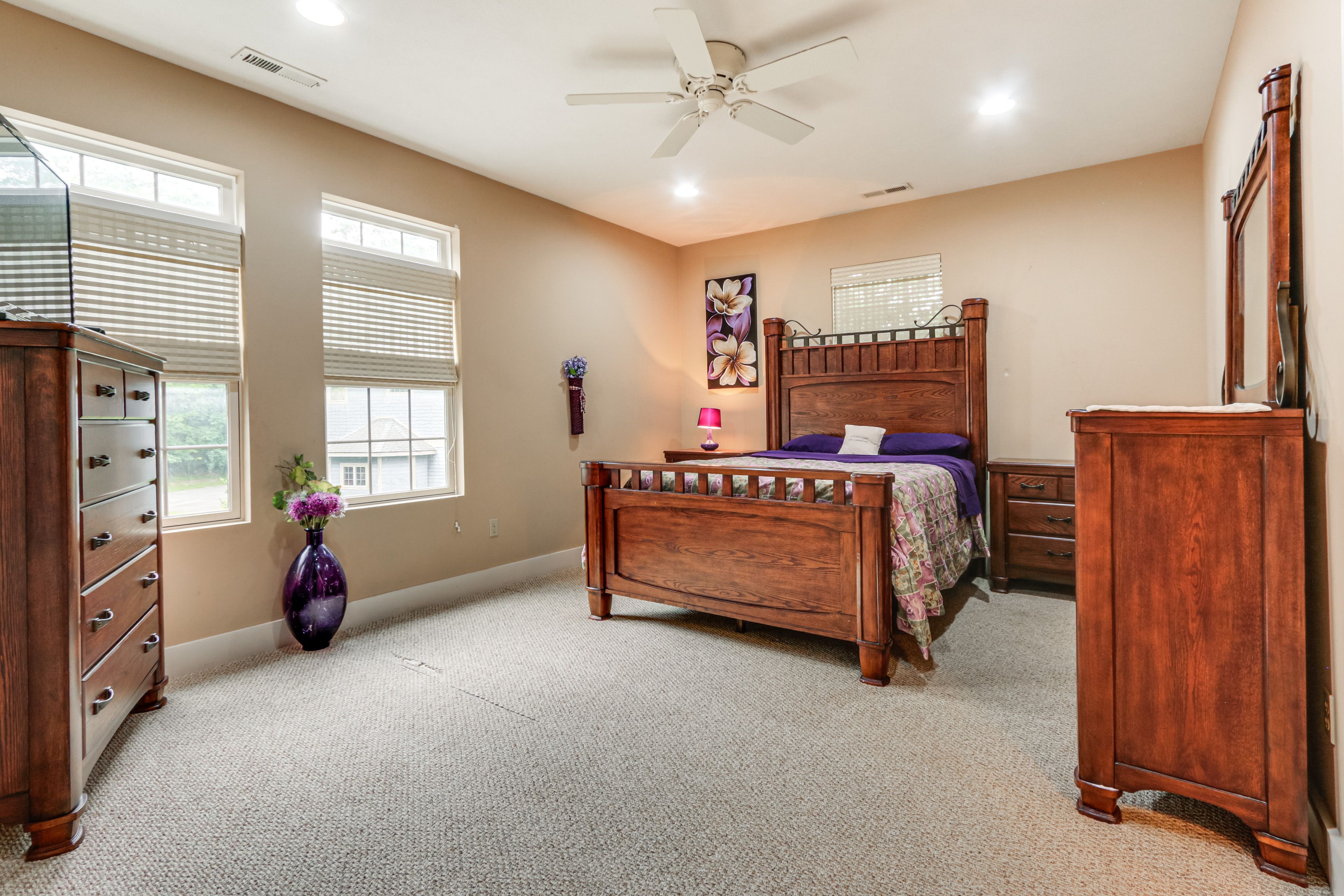 Bedroom 2 | Queen Bed | 3rd Floor