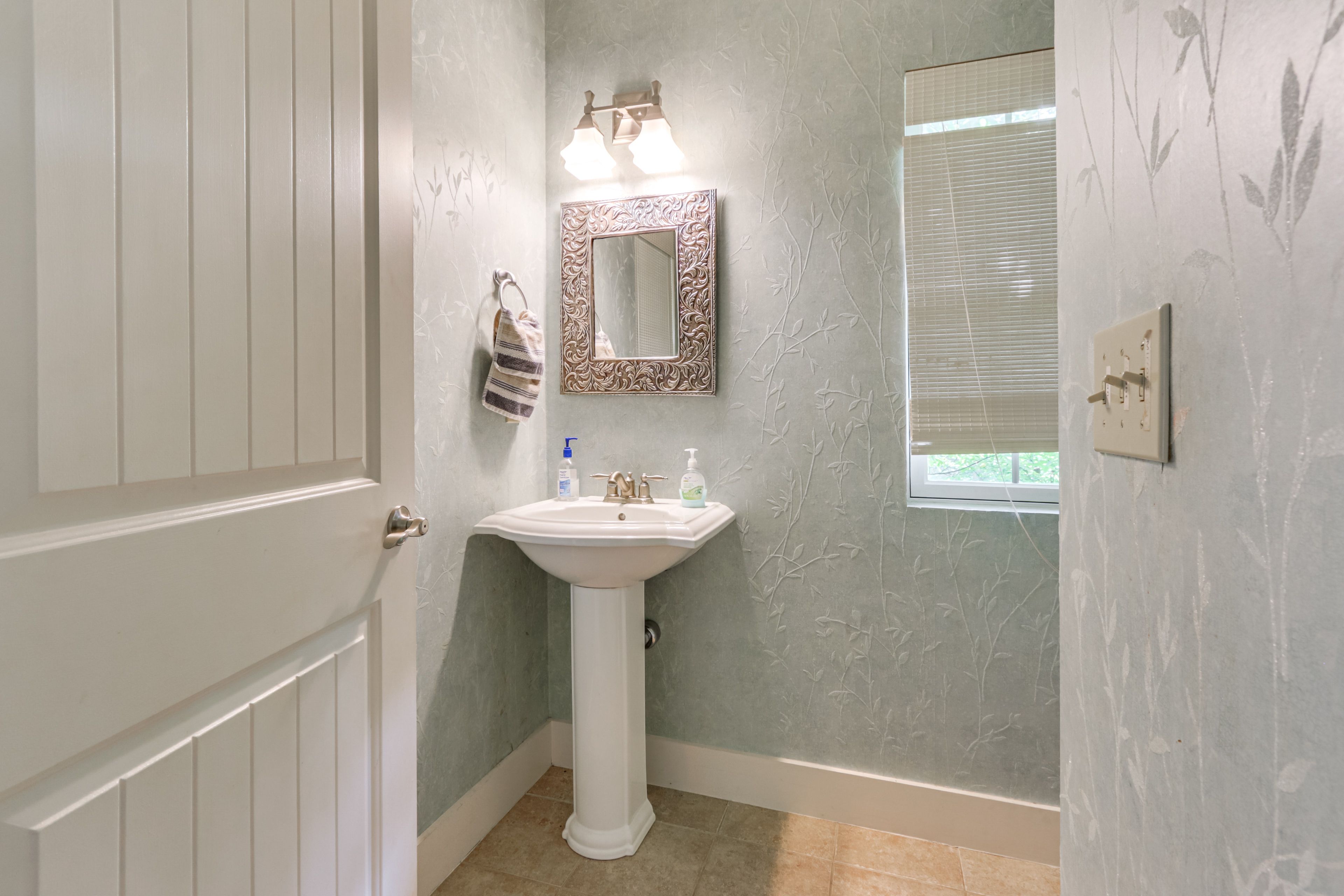 Half Bathroom | 2nd Floor