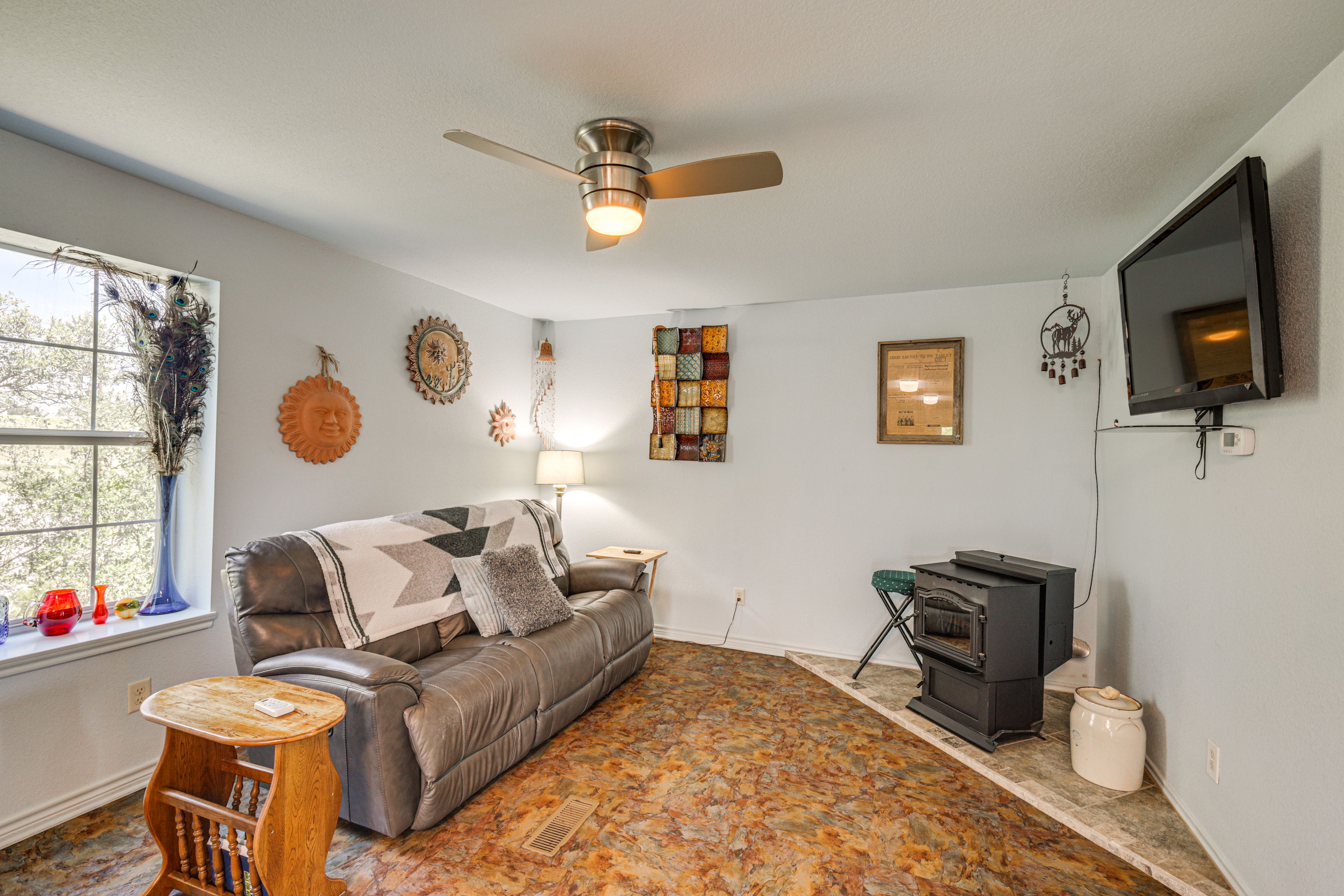 Living Room | Wood-Burning Stove | Free WiFi