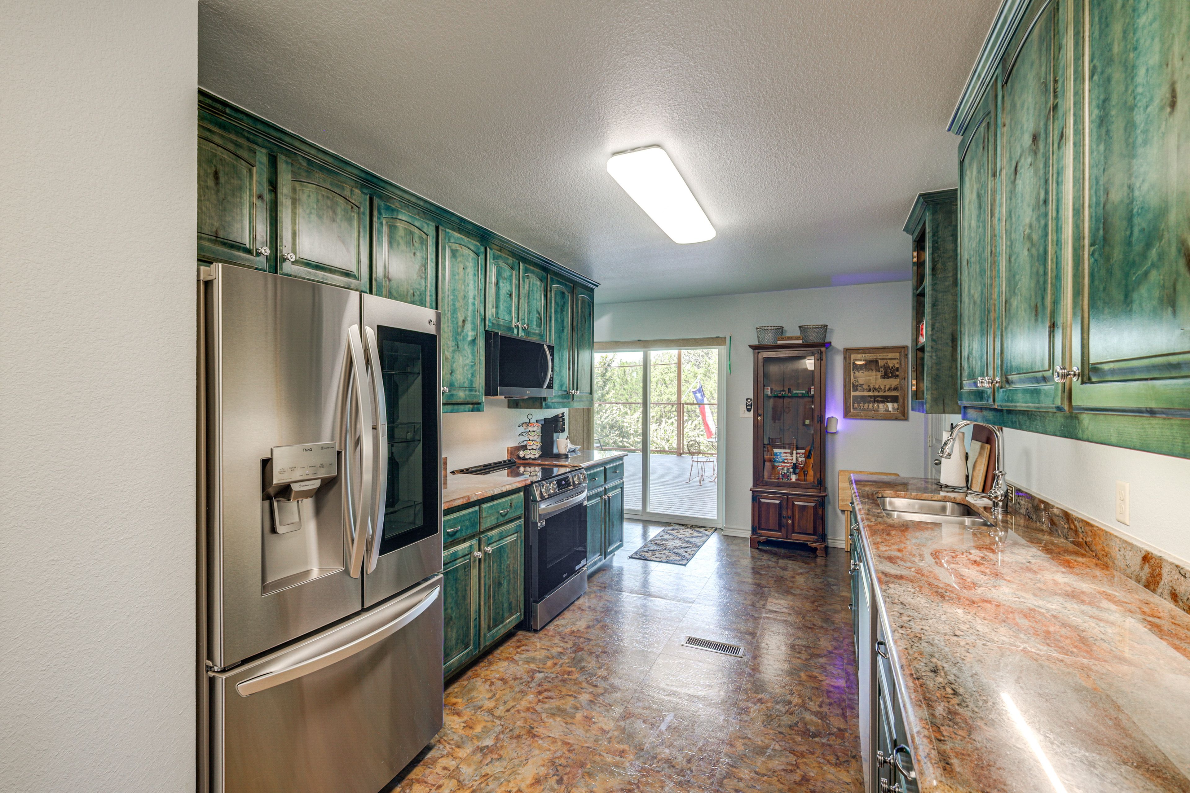 Property Interior | Single-Story Apartment | Free WiFi | Central A/C & Heating
