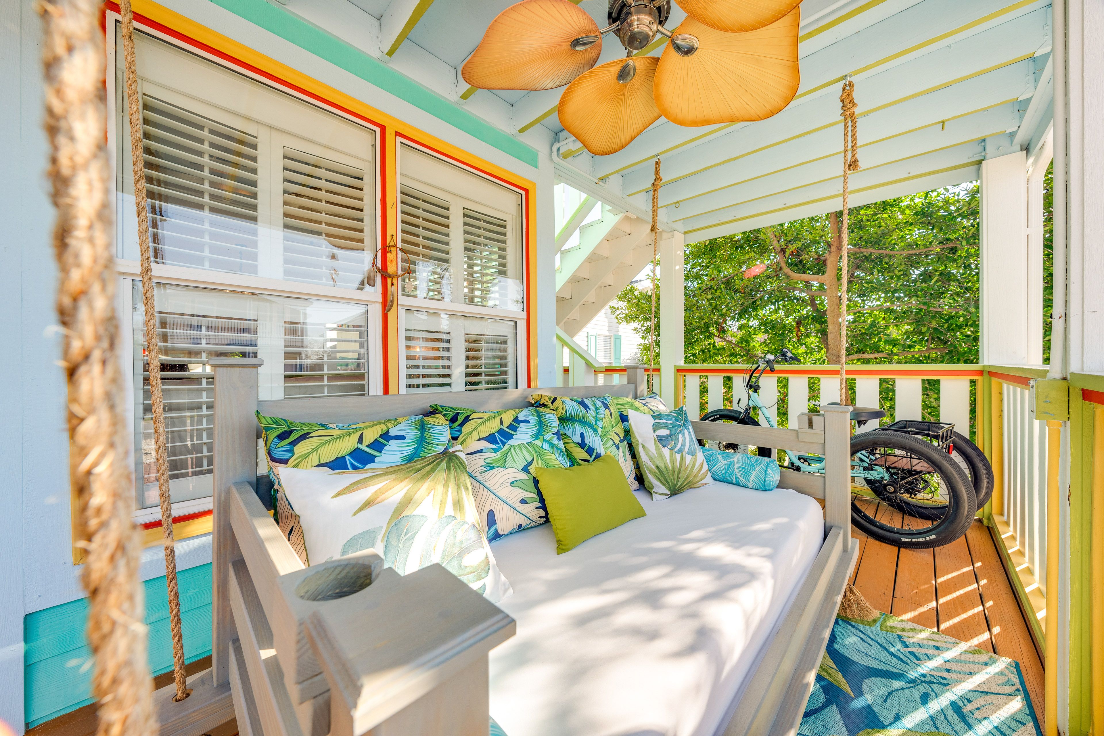 Front Deck | Single-Story Home