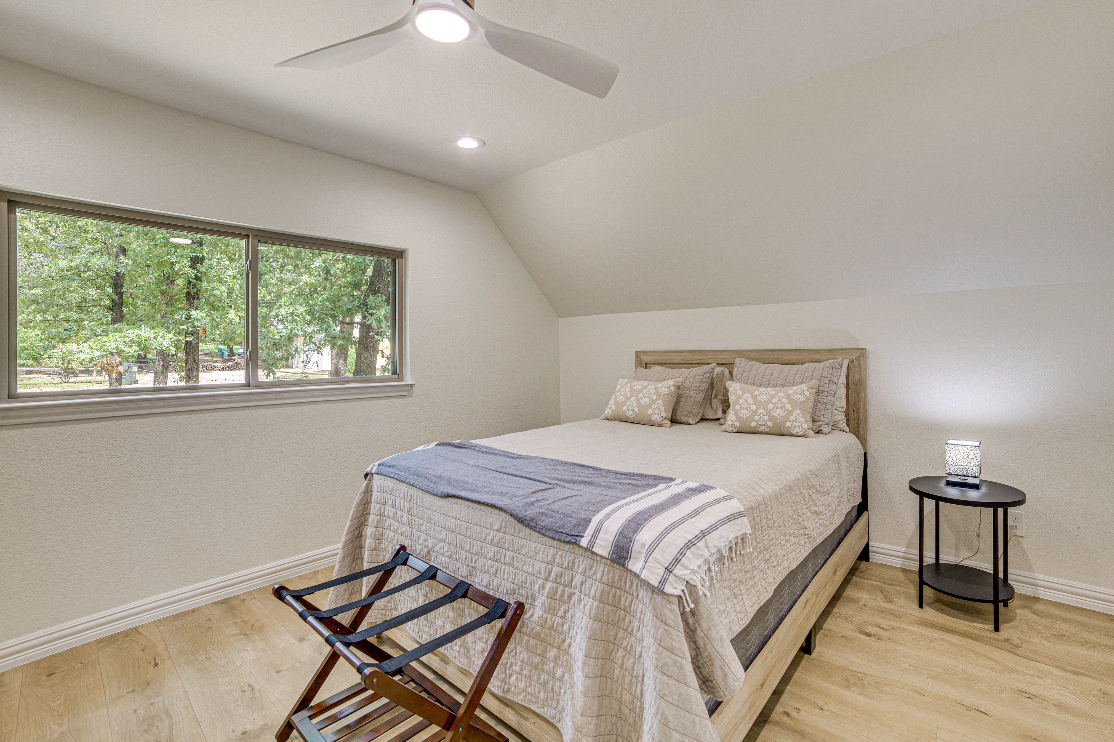 Bedroom 3 | Queen Bed | 2nd Floor