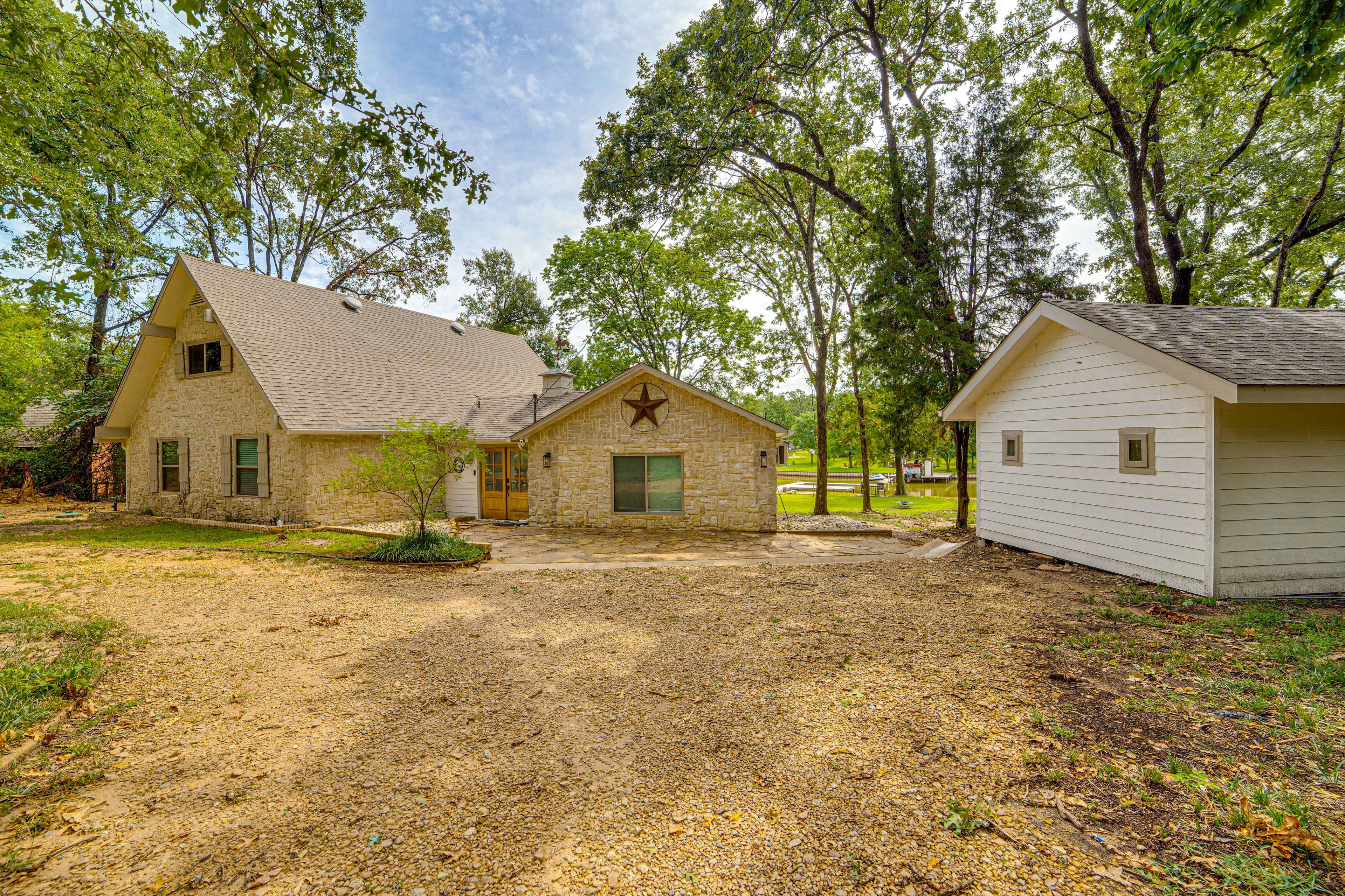 House Exterior | Driveway (4 Vehicles)