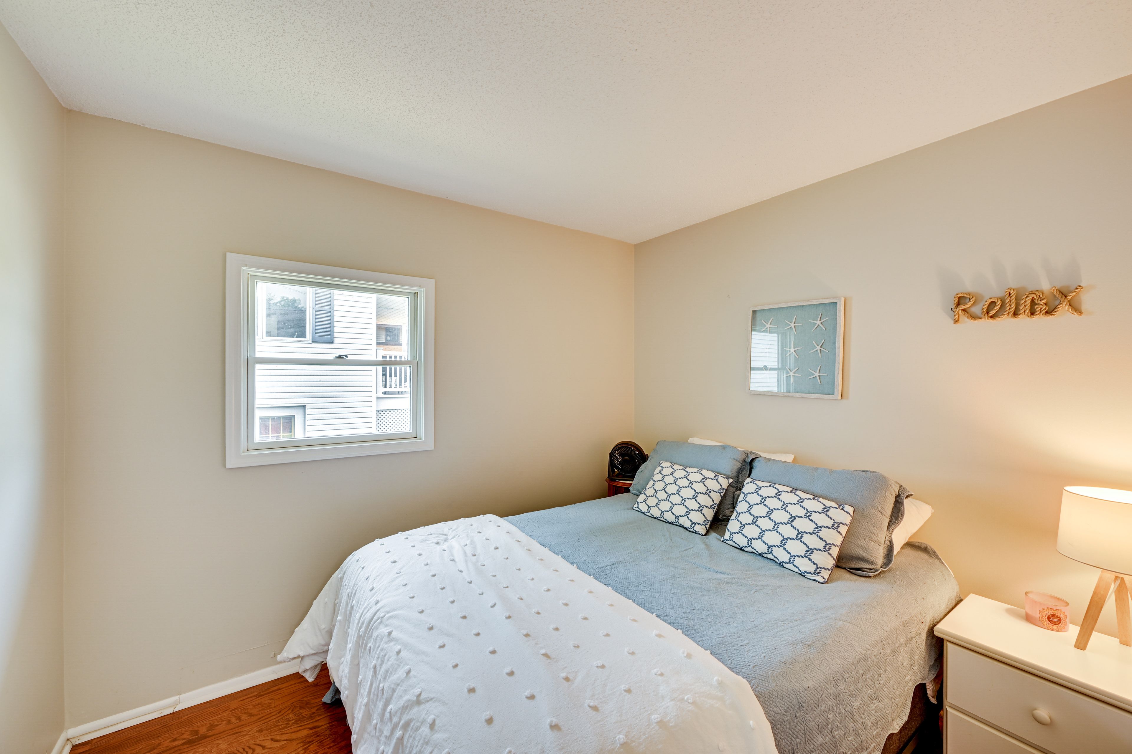 Bedroom 6 | Queen Bed